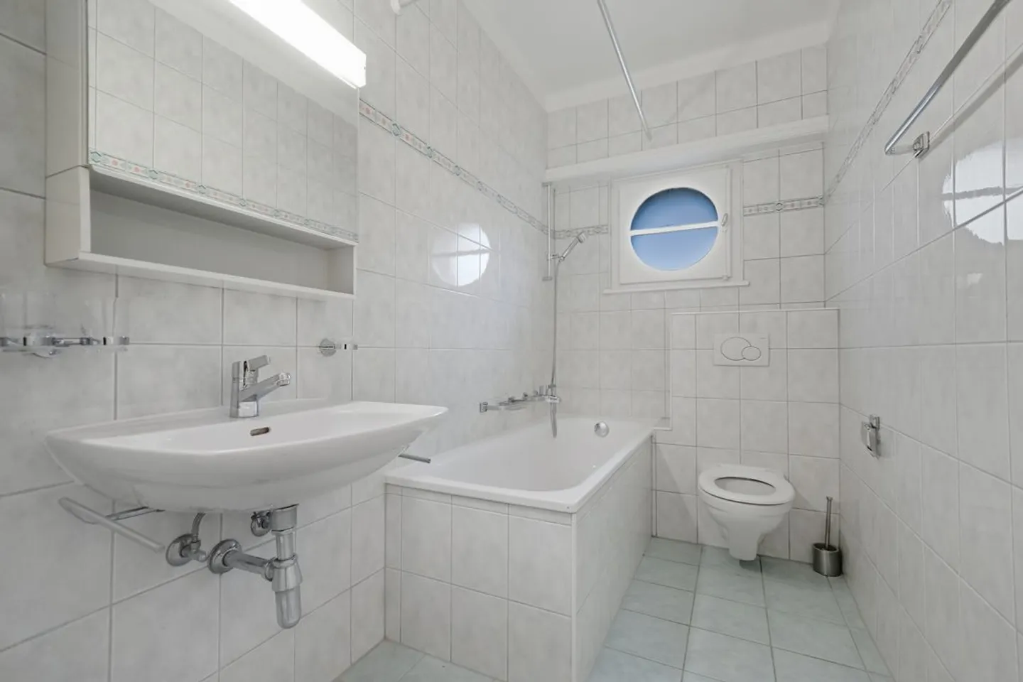 Appartamento Ristrutturato in Zona Tranquilla - Foto 7 di 8