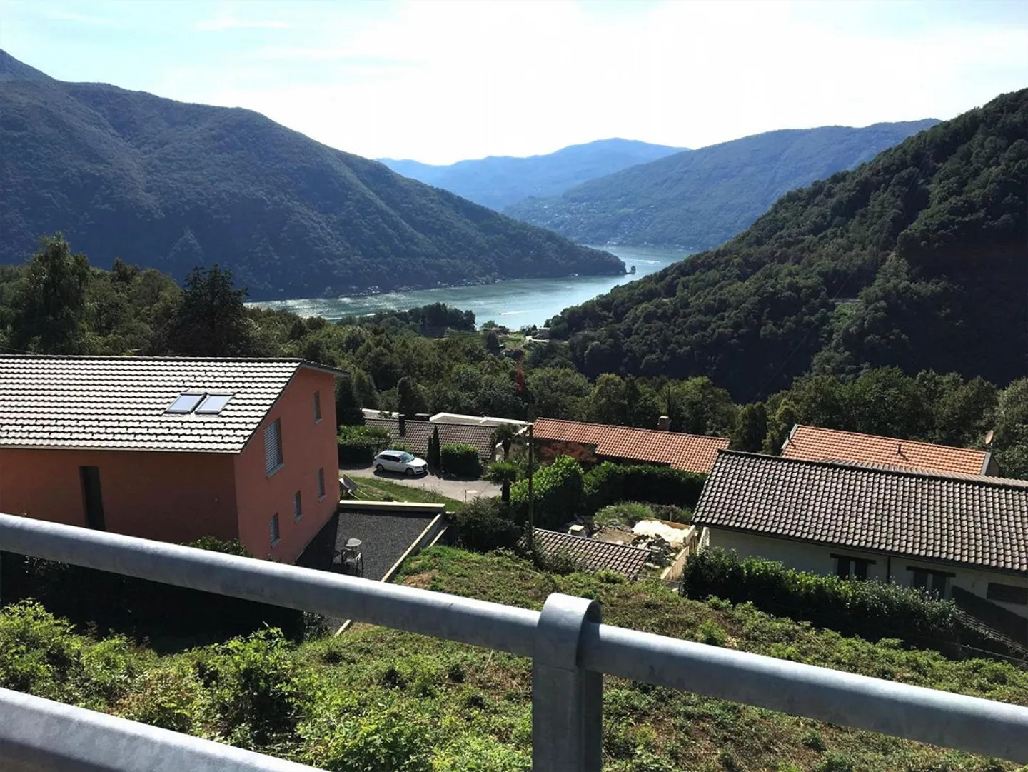 Costruisci la tua villa con vista lago - Foto 3 di 9