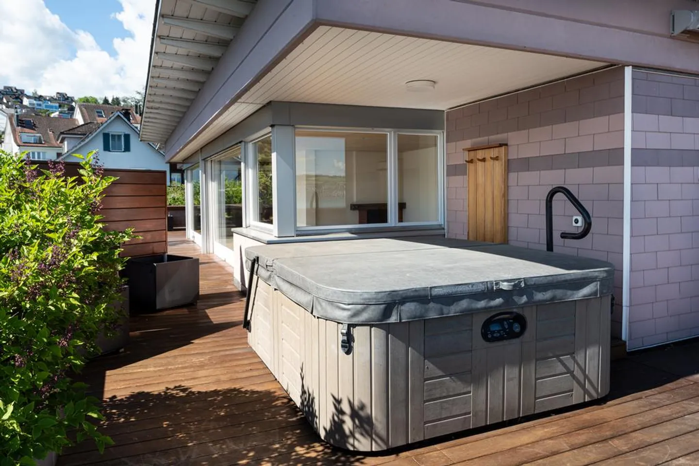 Bright 4.5 Attic Apartment Available Until September 30, 2027 - Photo 5 of 12