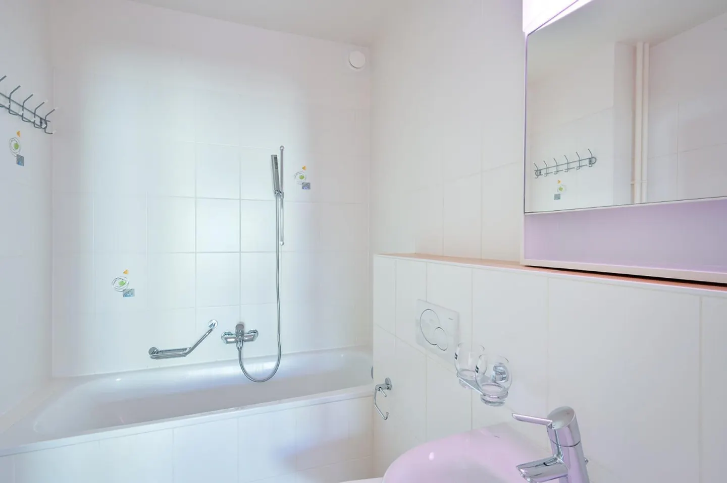 Ihr zukünftiges Zuhause: wunderschöne 6-Zimmer-Wohnung mit schönem Ausblick - Foto 2 von 4