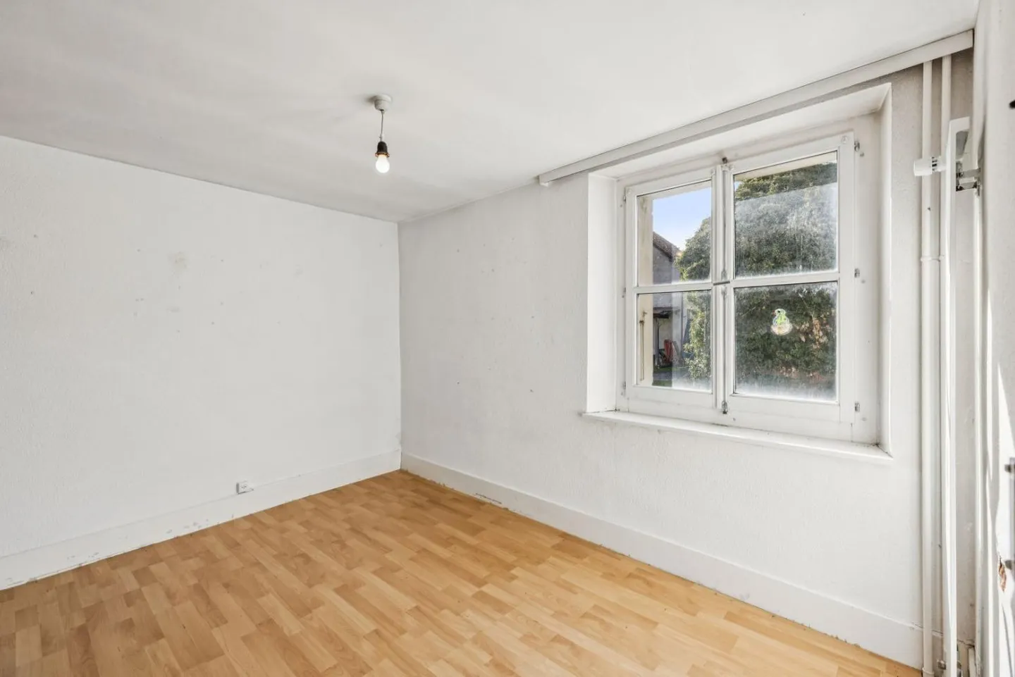 Renovierungsmöglichkeit in La Chaux - Foto 6 von 11