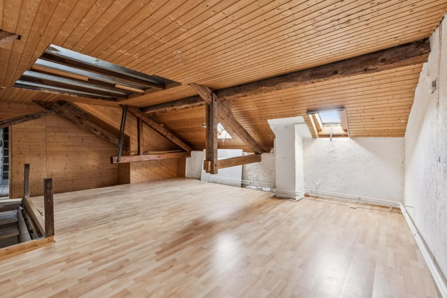 Renovierungsmöglichkeit in La Chaux - Foto 10 von 11