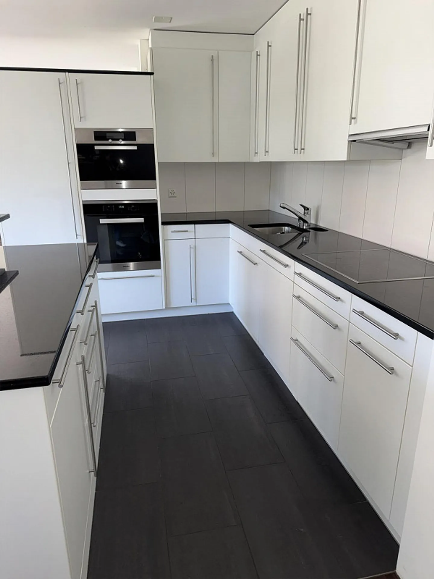 Appartement moderne de 4,5 pièces au standard de propriété à Rapperswil - Photo 4 sur 7