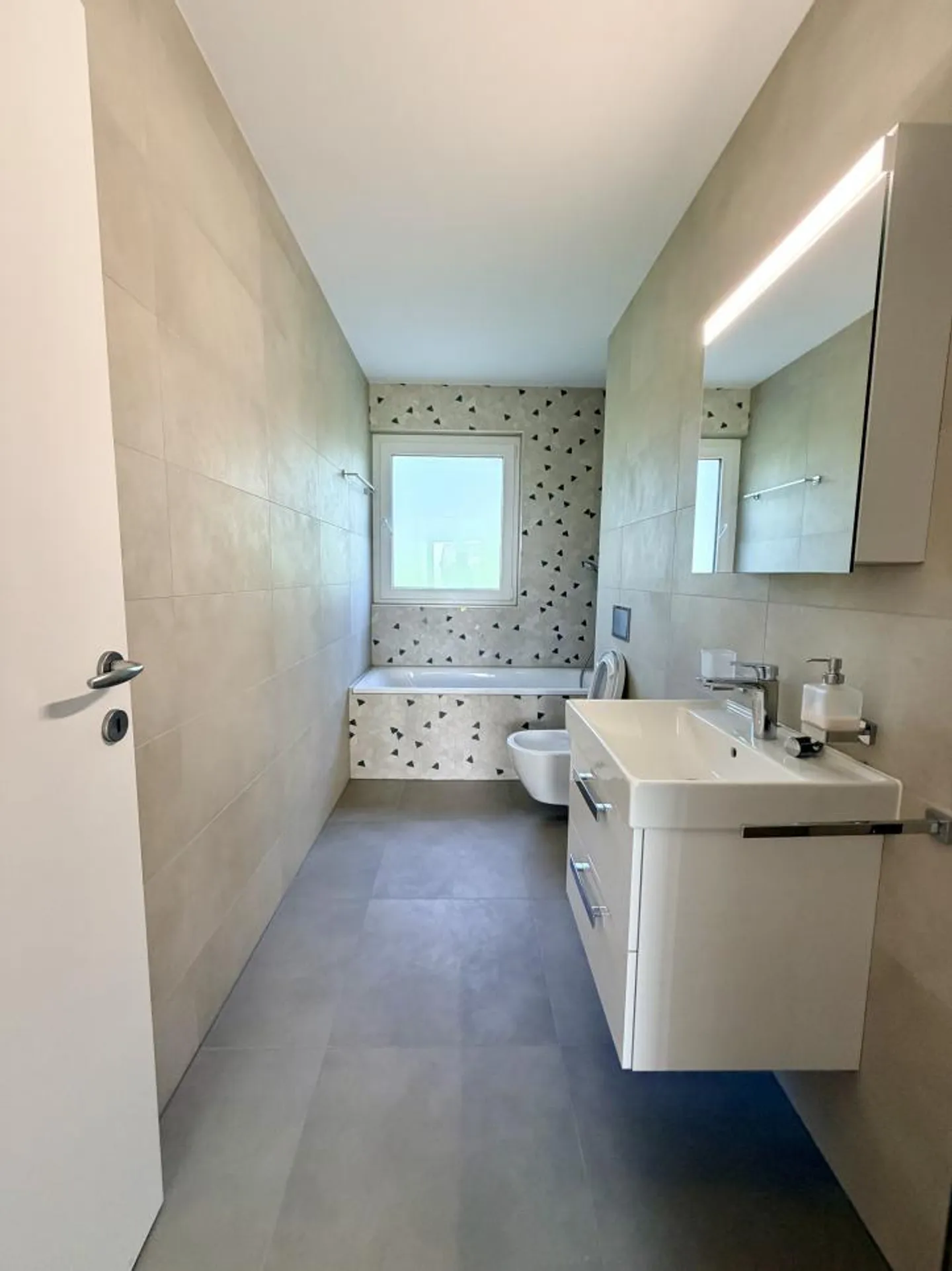 Appartamento in affitto - Foto 7 di 9