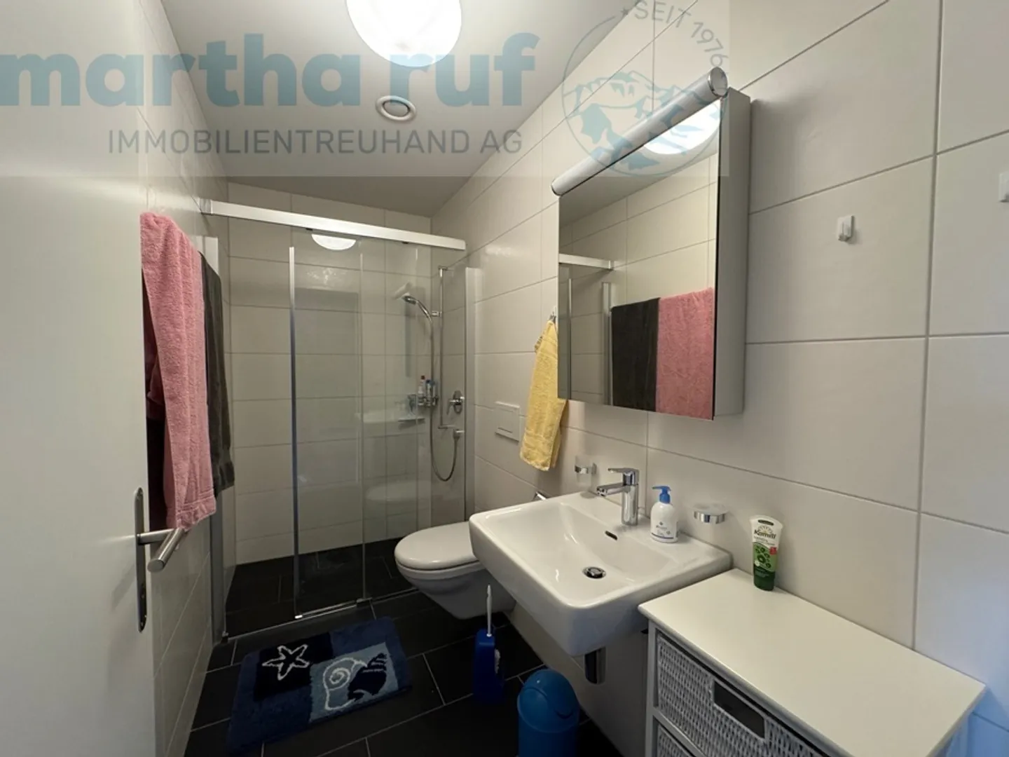 Moderne 3.5-Zimmer-Wohnung an ruhiger, zentraler Lage - Foto 8 von 11