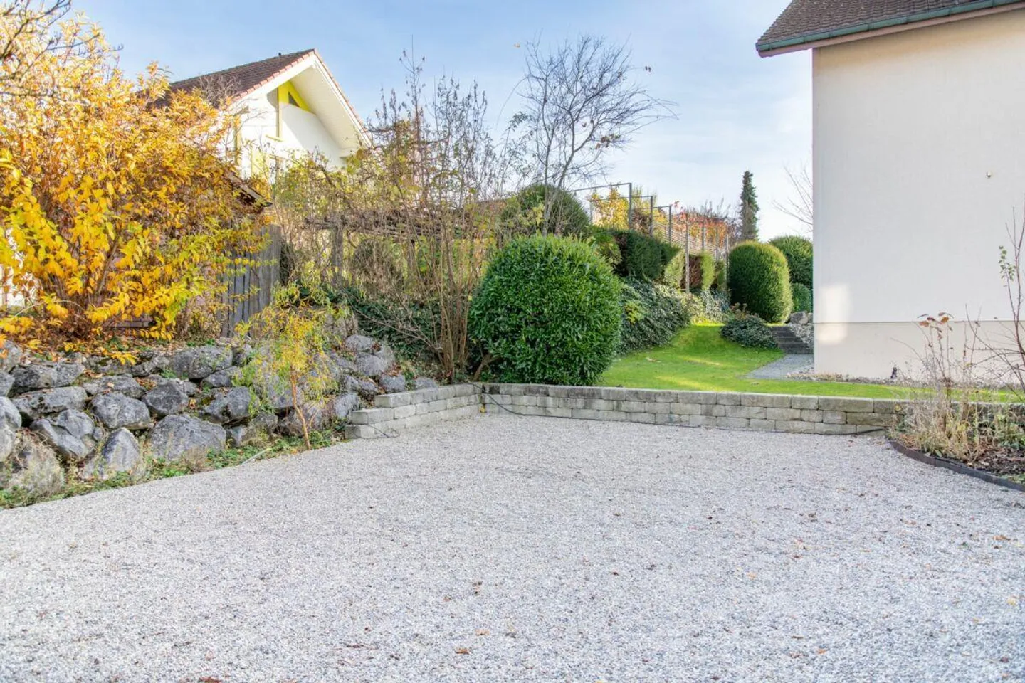 Attractive 6.5-room semi-detached house in a family-friendly location - Photo 15 of 23