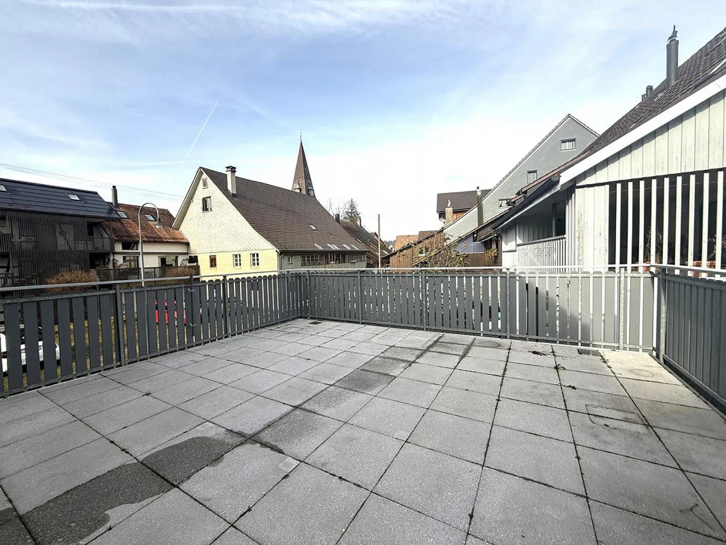 Ampia casa unifamiliare di 5,5 stanze con grande terrazza e molte stanze accessorie - Foto 15 di 20