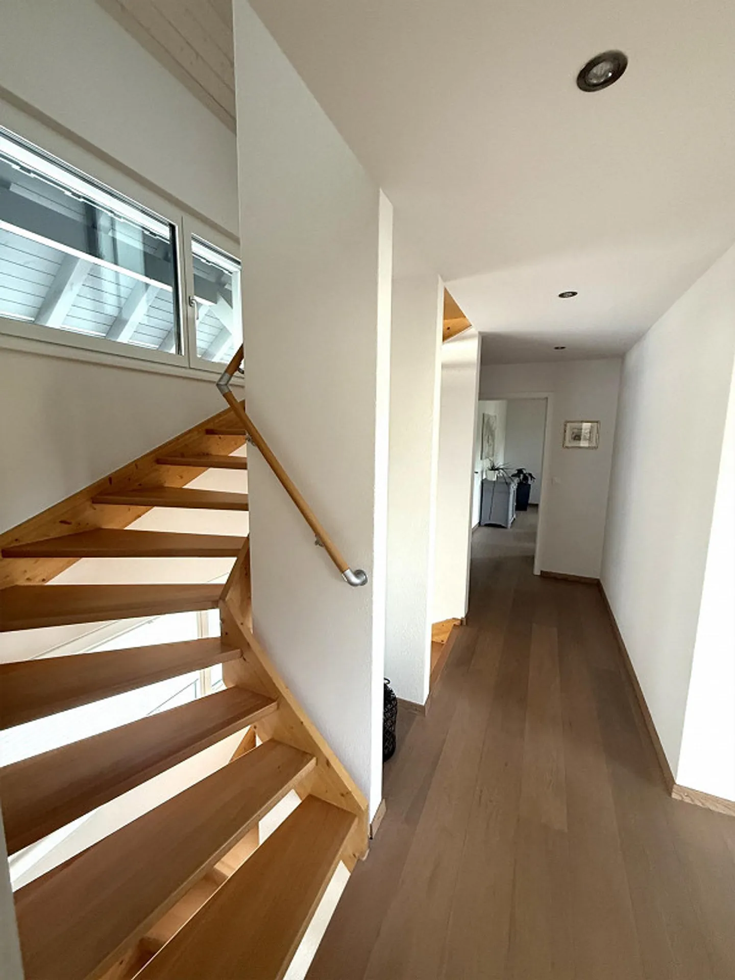 Ampia casa unifamiliare di 5,5 stanze con grande terrazza e molte stanze accessorie - Foto 11 di 20