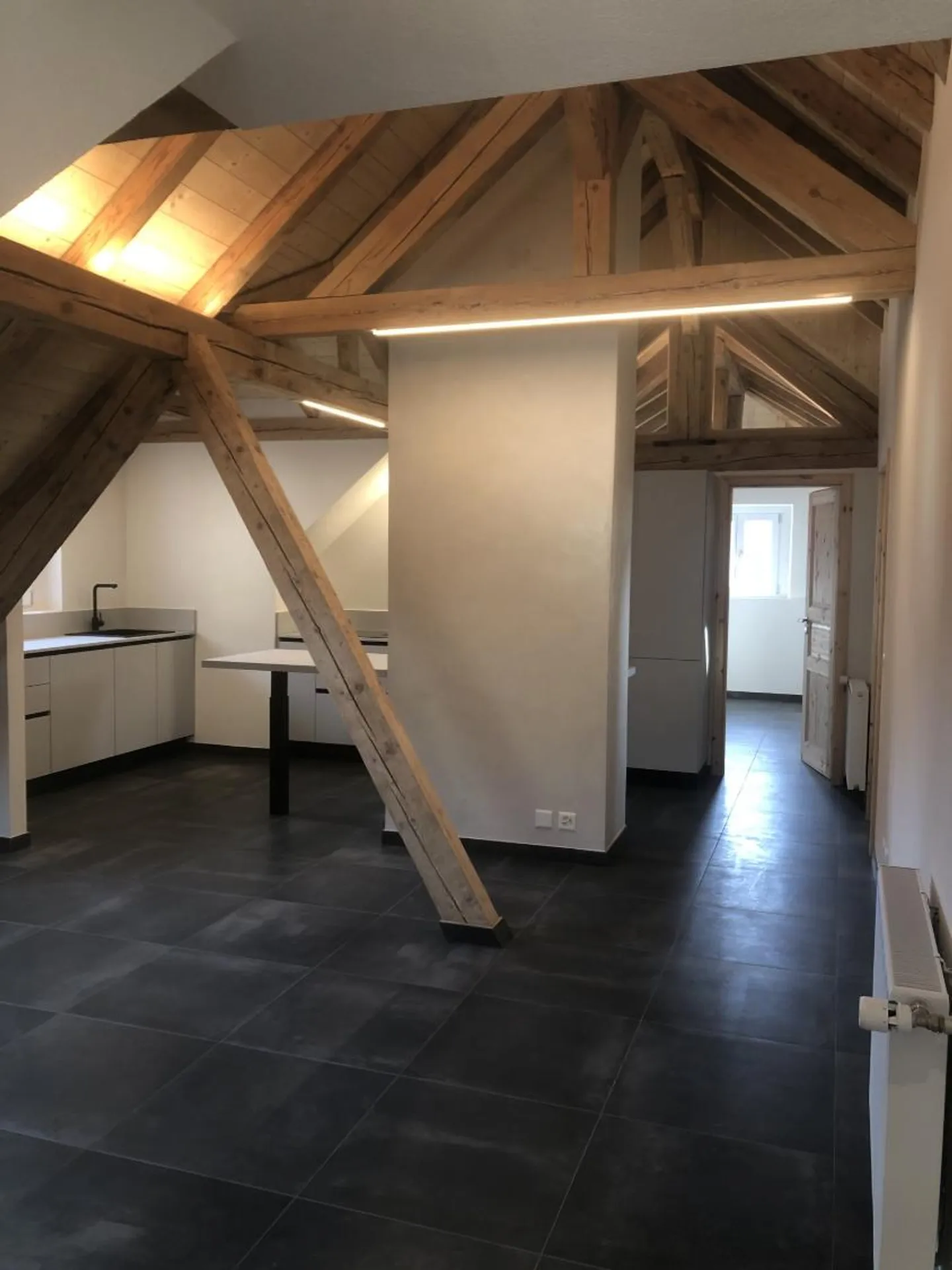 Attico - Foto 2 di 9