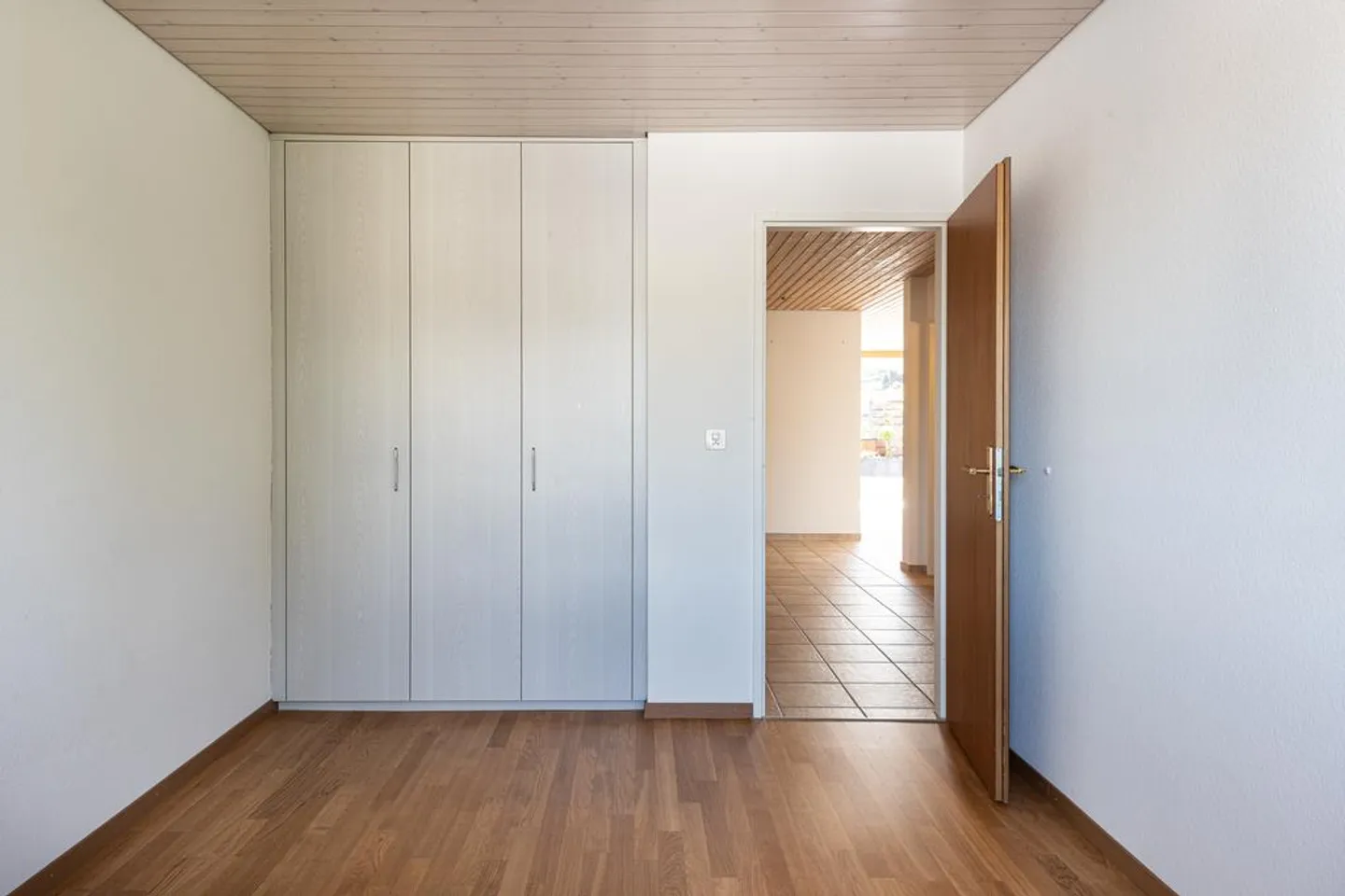 Bright 4.5 Attic Apartment Available Until September 30, 2027 - Photo 11 of 12