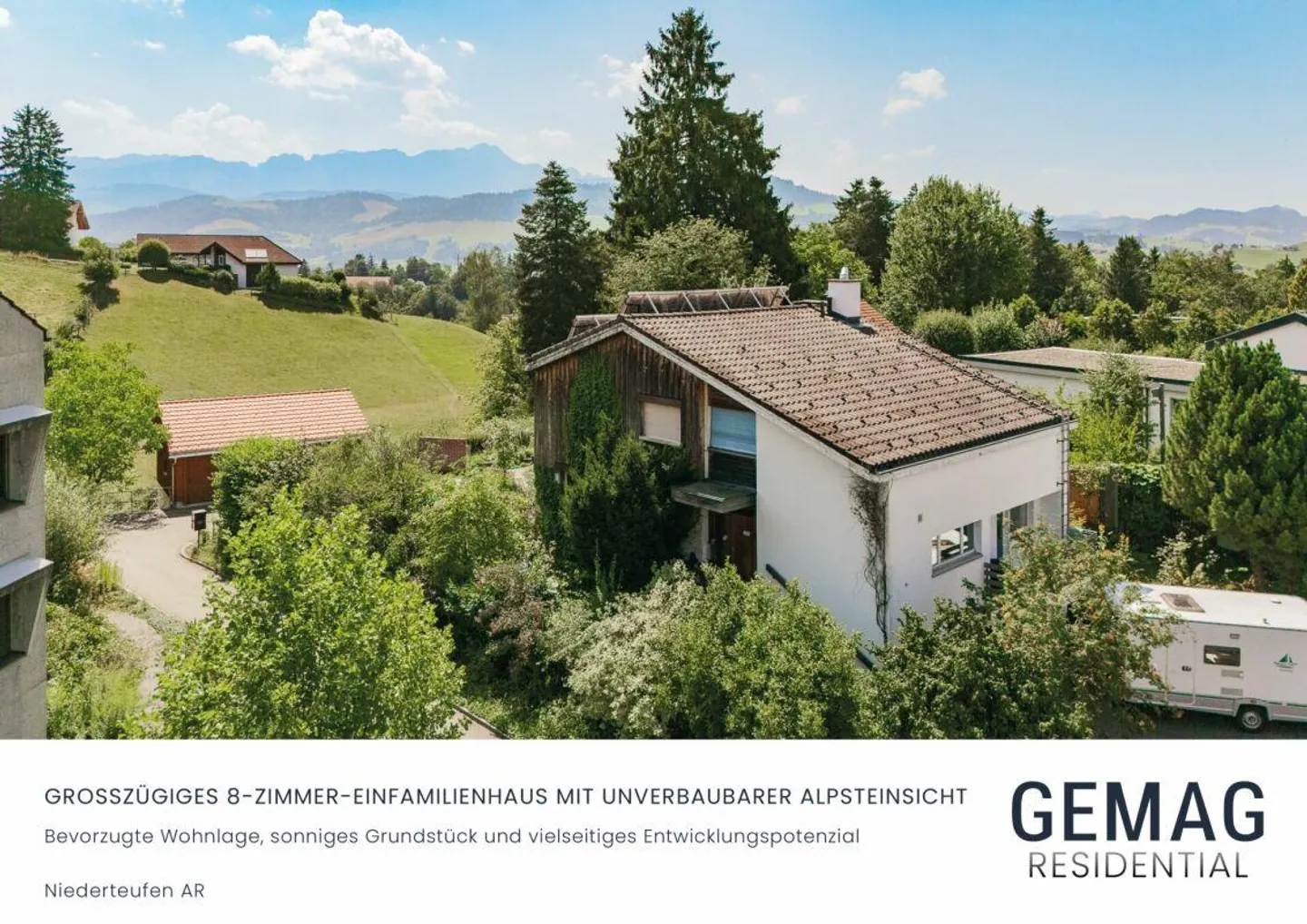 Casa unifamiliare indipendente con 8 camere e vista libera sull'Alpstein - Foto 1 di 14