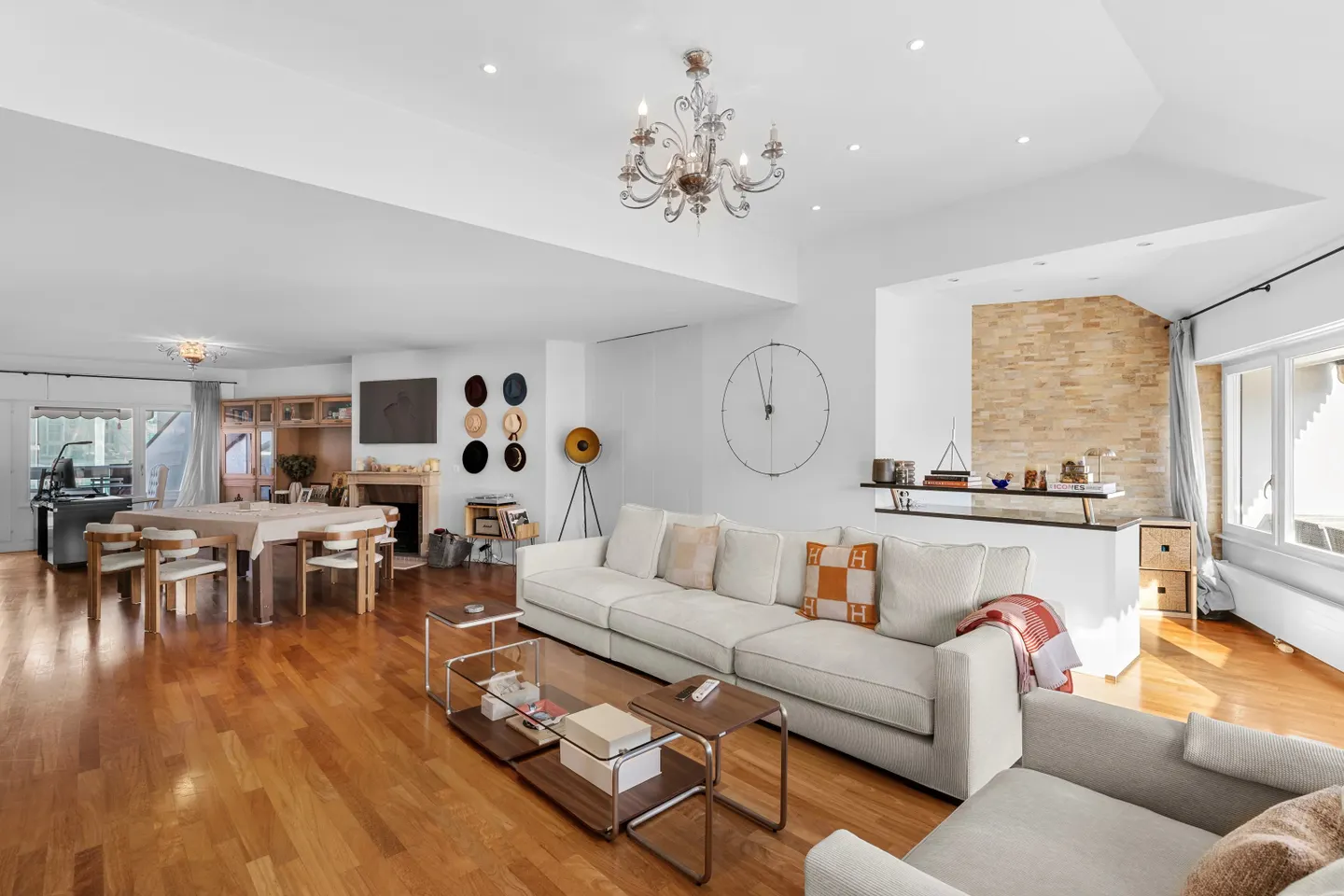 Elegant Duplex Apartment in Geneva - Photo 1 of 21
