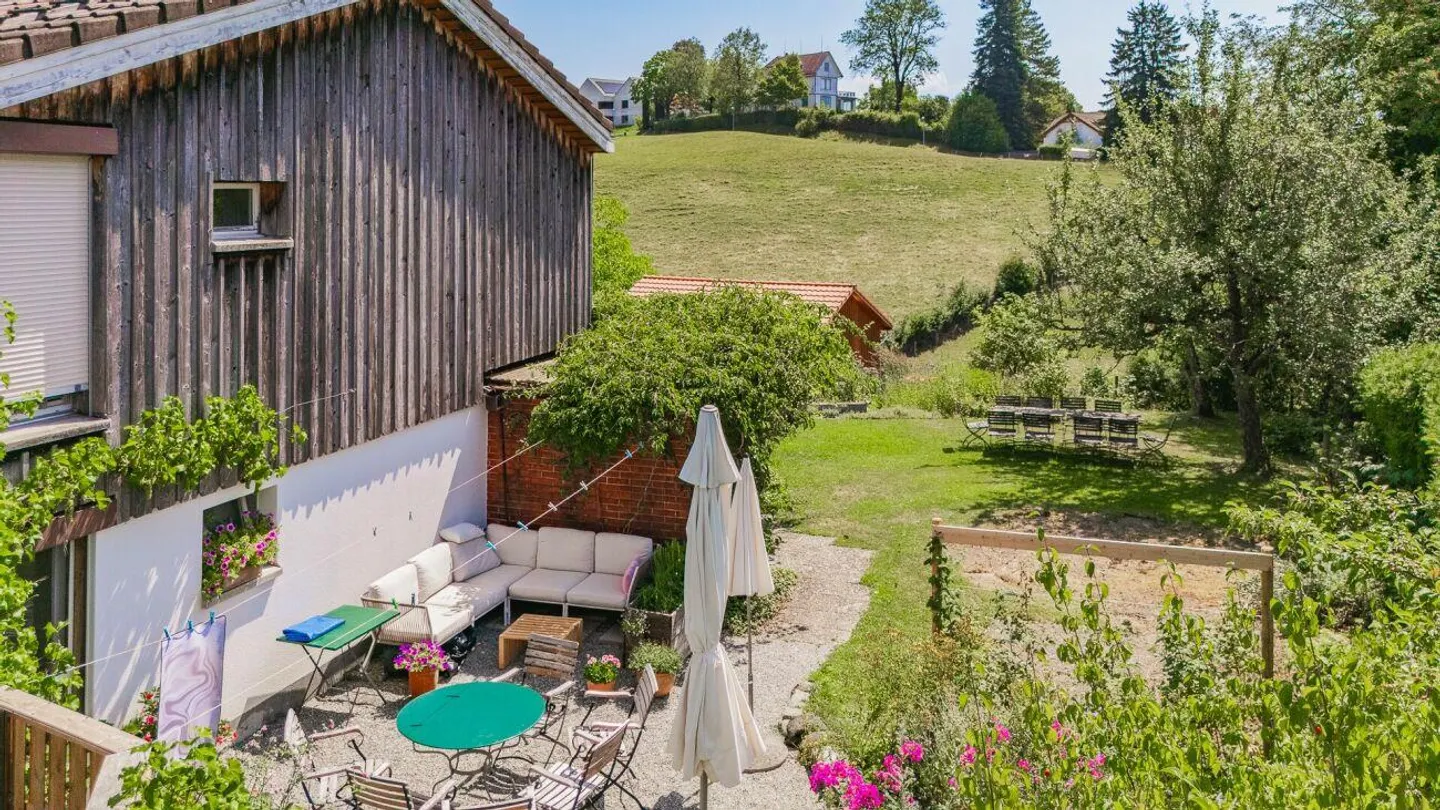 Casa unifamiliare indipendente con 8 camere e vista libera sull'Alpstein - Foto 7 di 14