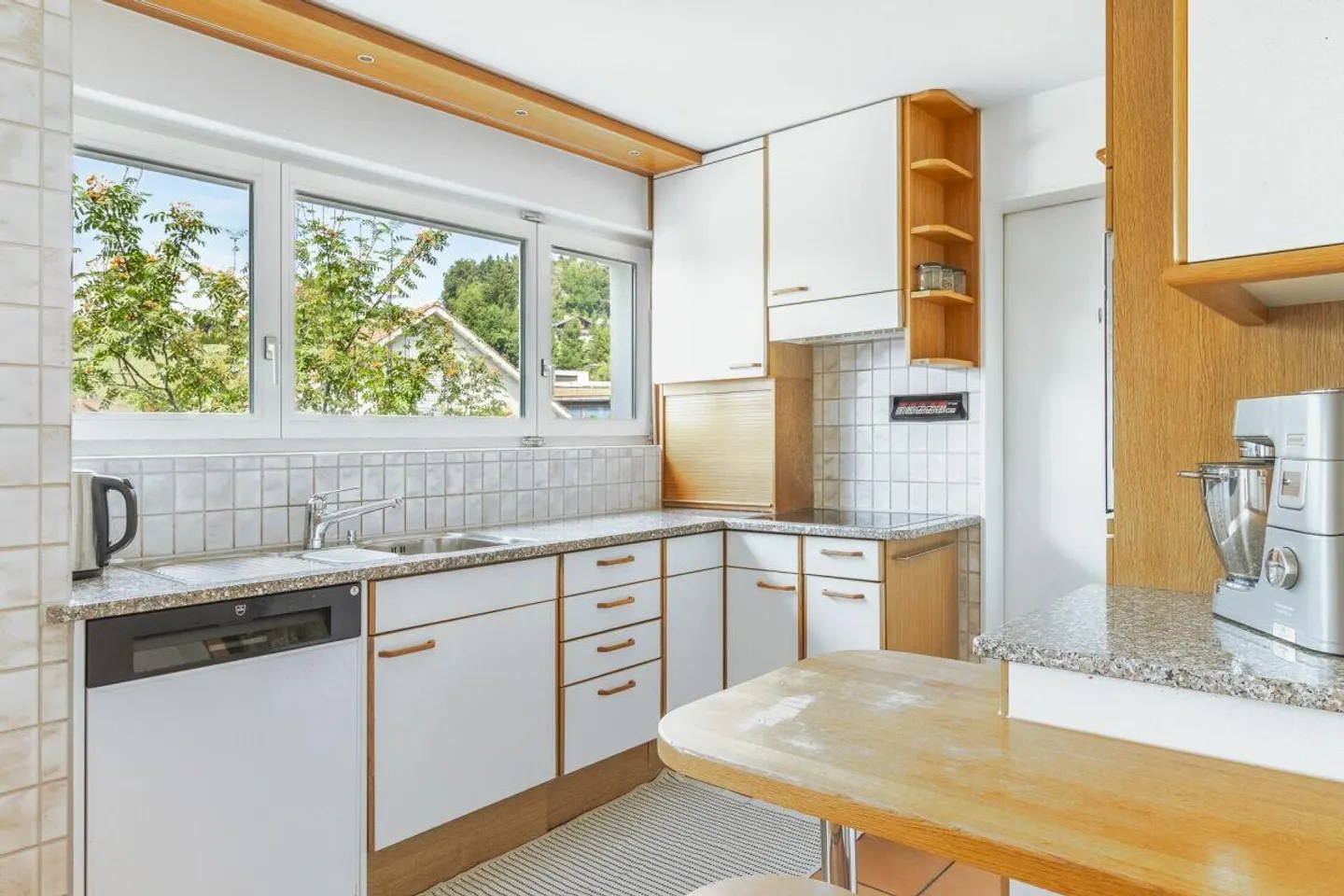 Casa unifamiliare indipendente con 8 camere e vista libera sull'Alpstein - Foto 12 di 14