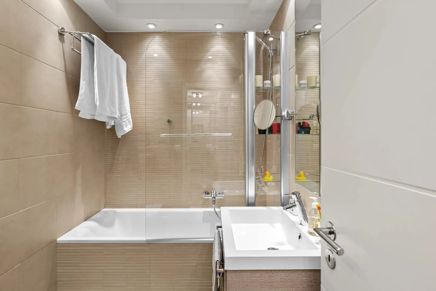 Elegant Duplex Apartment in Geneva - Photo 14 of 21
