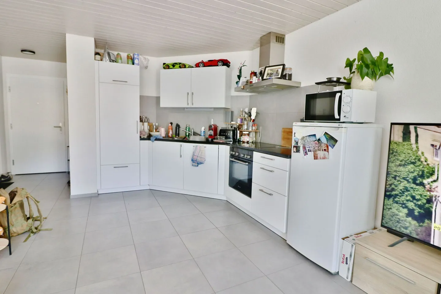 Appartement spacieux de 2,5 pièces, neuf et déjà loué. - Photo 1 sur 13