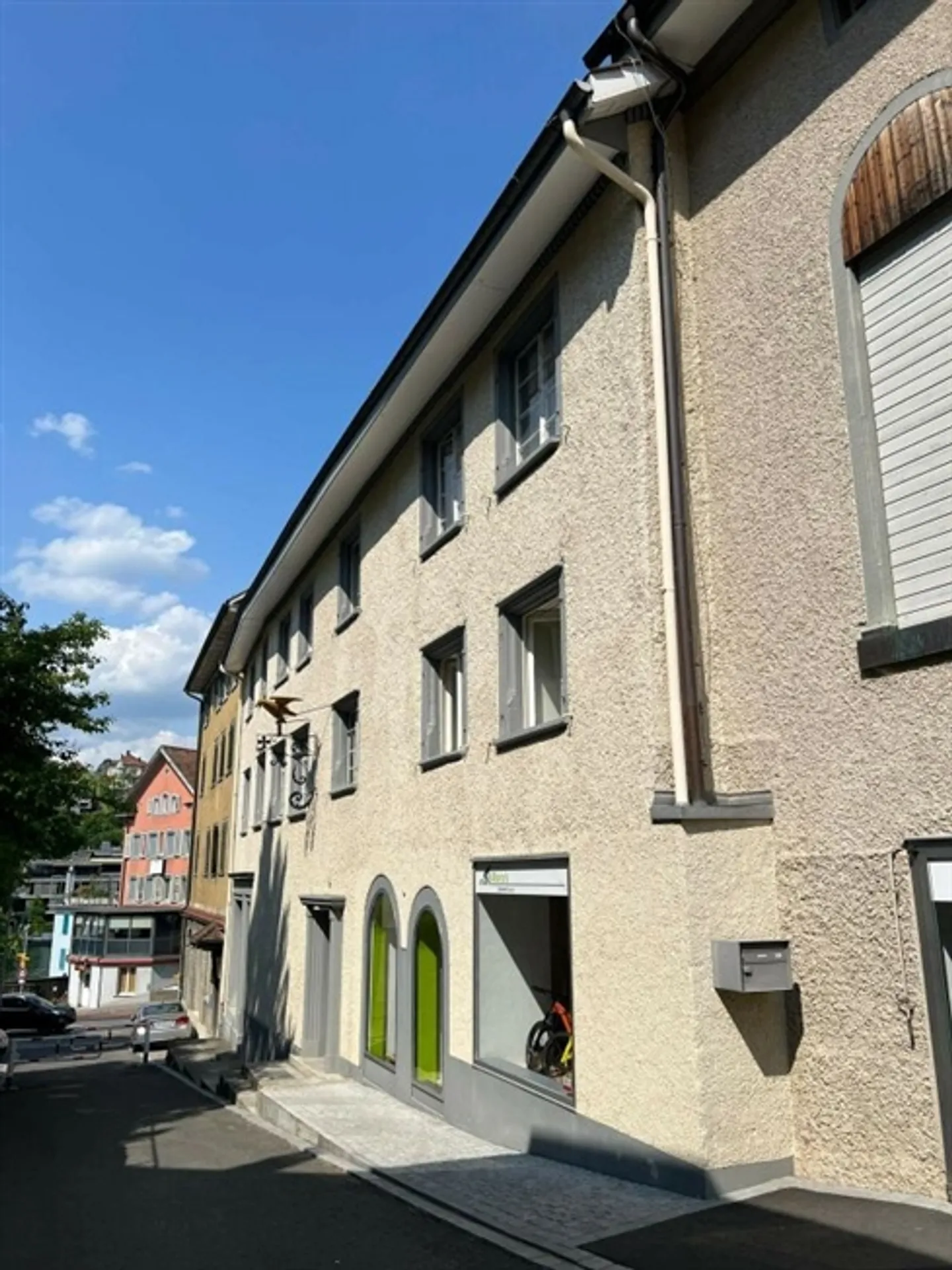 Charmant Clubhouse - Atelier avec de grands espaces - Photo 1 sur 9