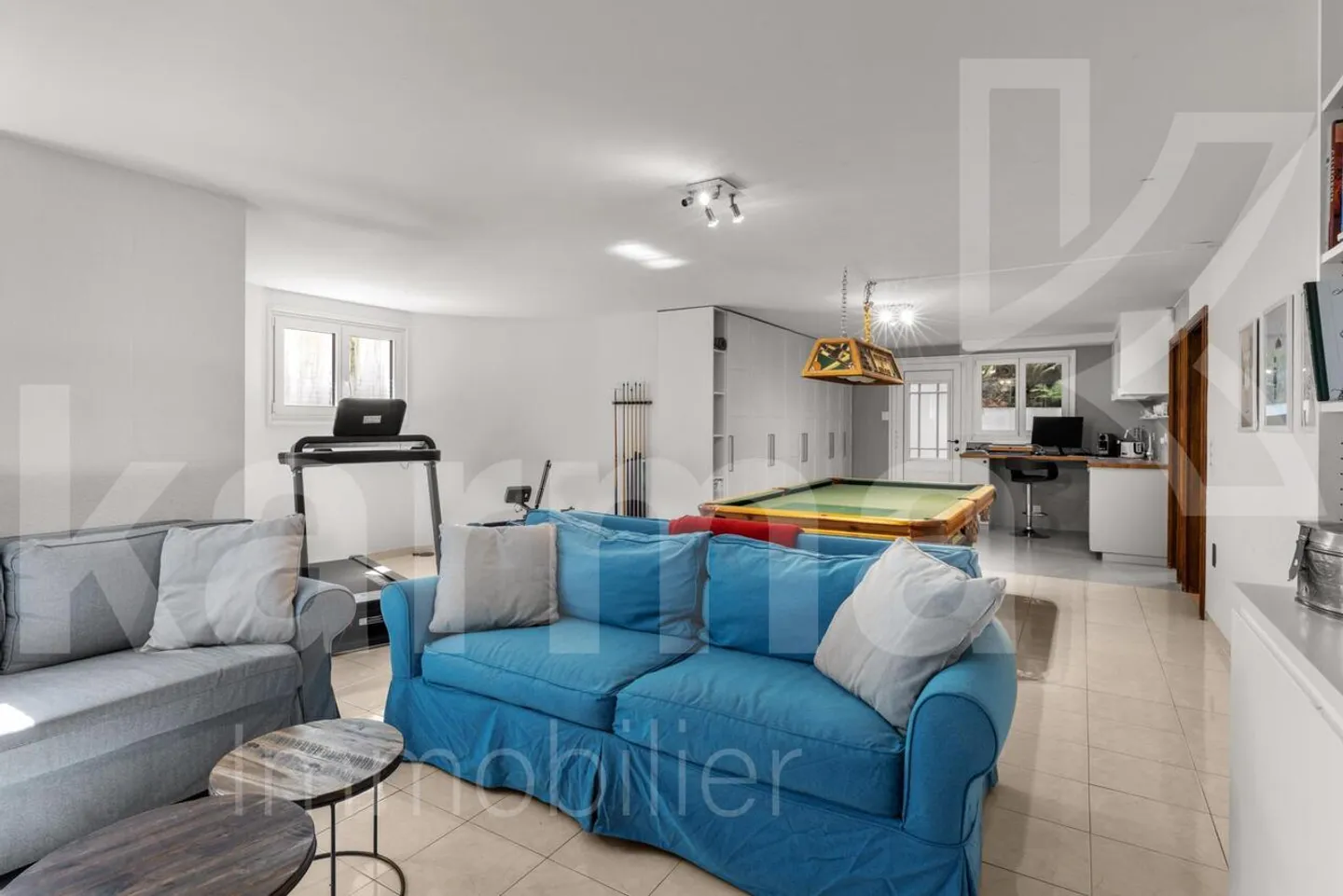 Stunning Villa with Lake View - Photo 16 of 18