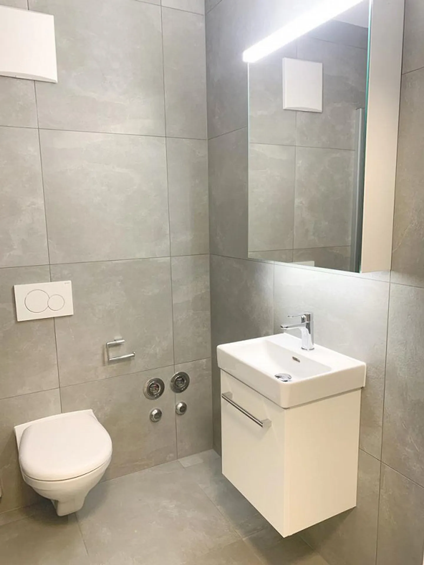 Vie moderne directement sur la Lüssel avec deux balcons - Photo 6 sur 8