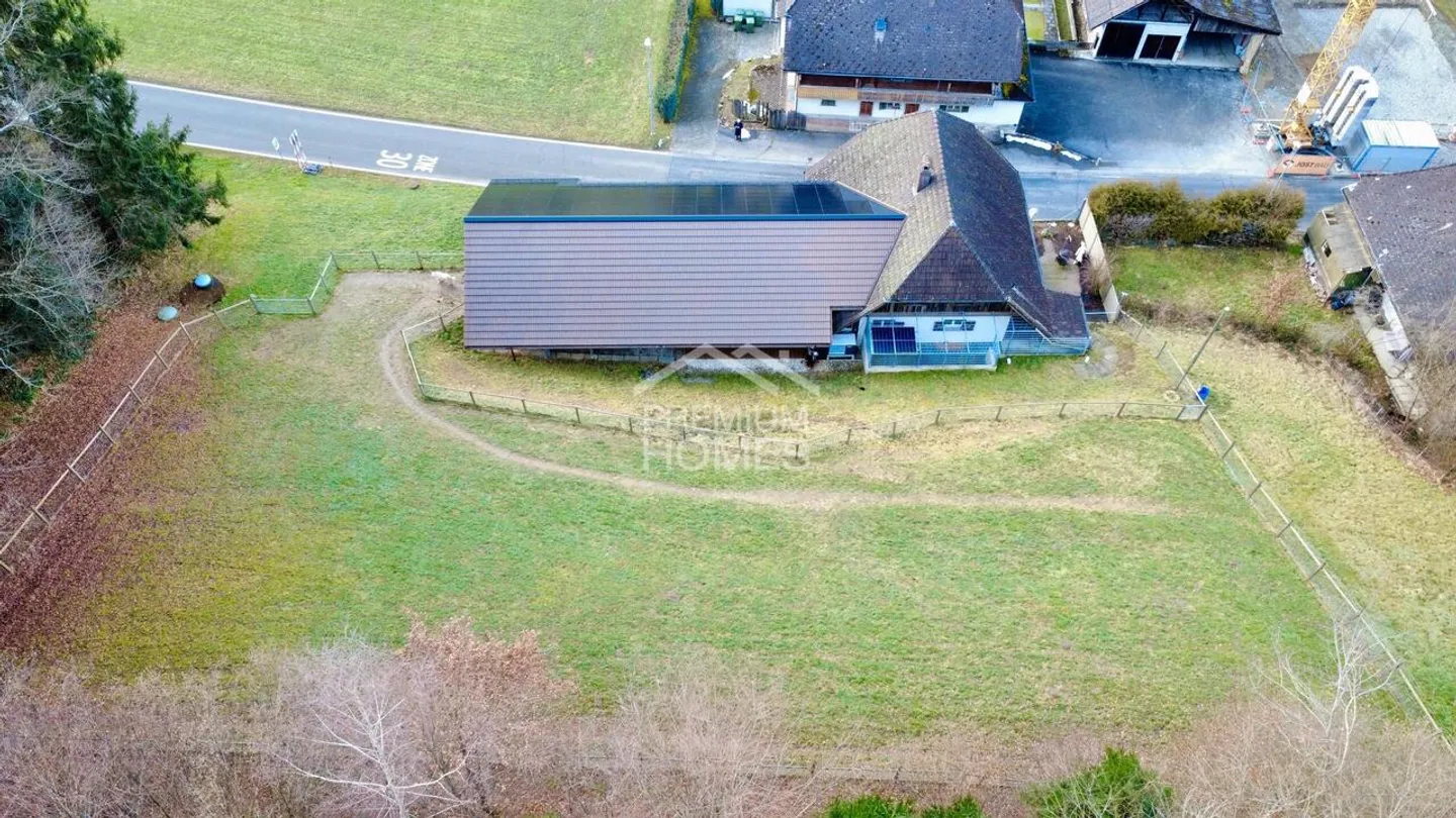 Charmantes Einfamilienhaus mit Land - Foto 3 von 13
