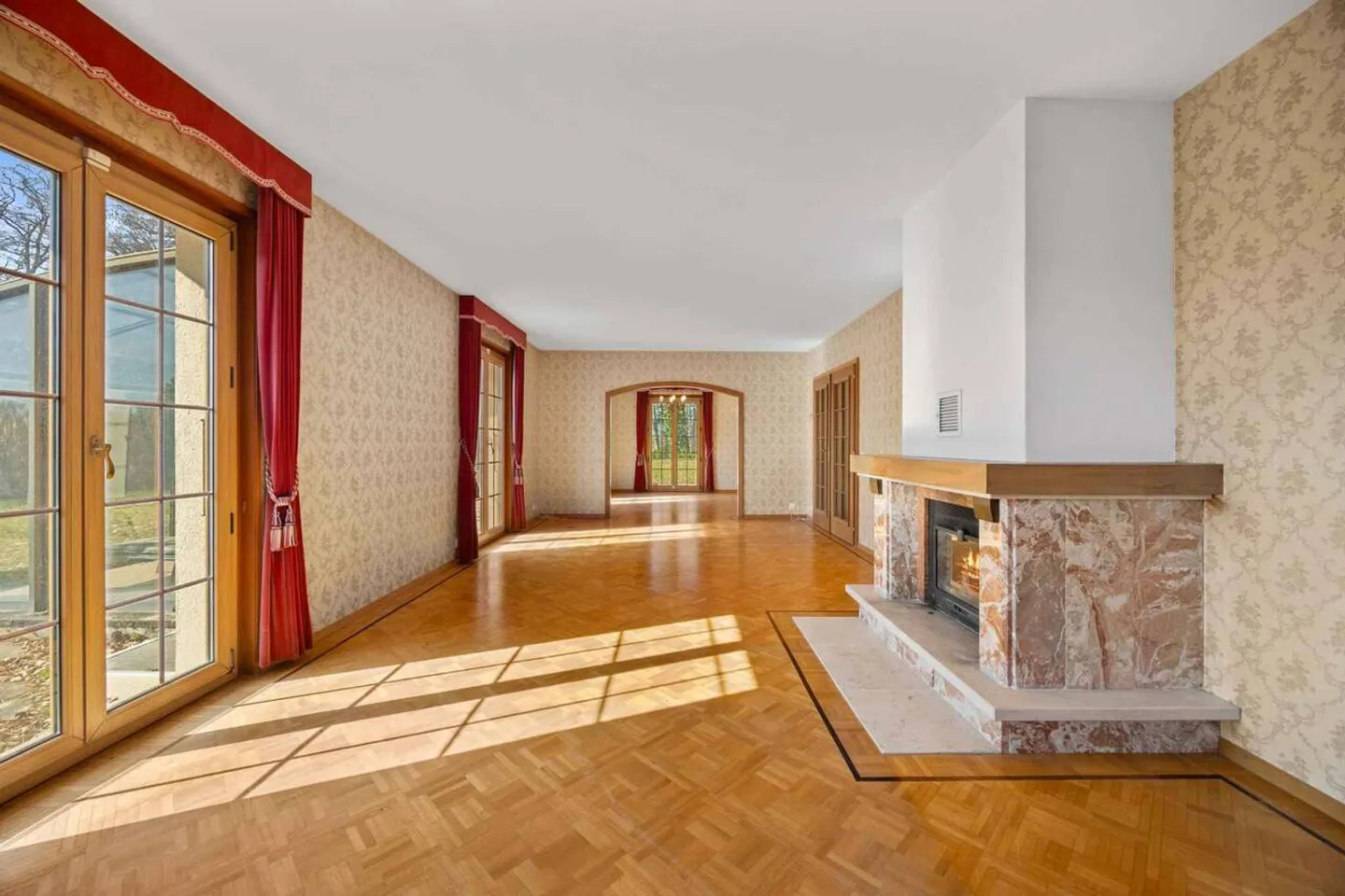 Magnifica casa indipendente di 7,5 locali con grande giardino - Foto 5 di 13