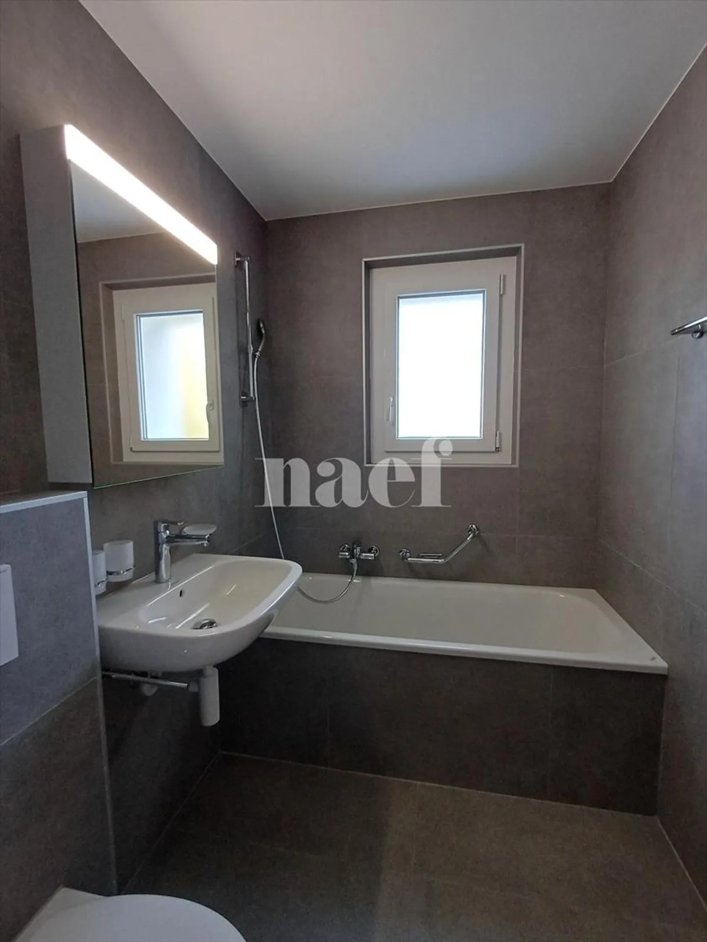 Bellissimo appartamento completamente ristrutturato - Foto 7 di 10