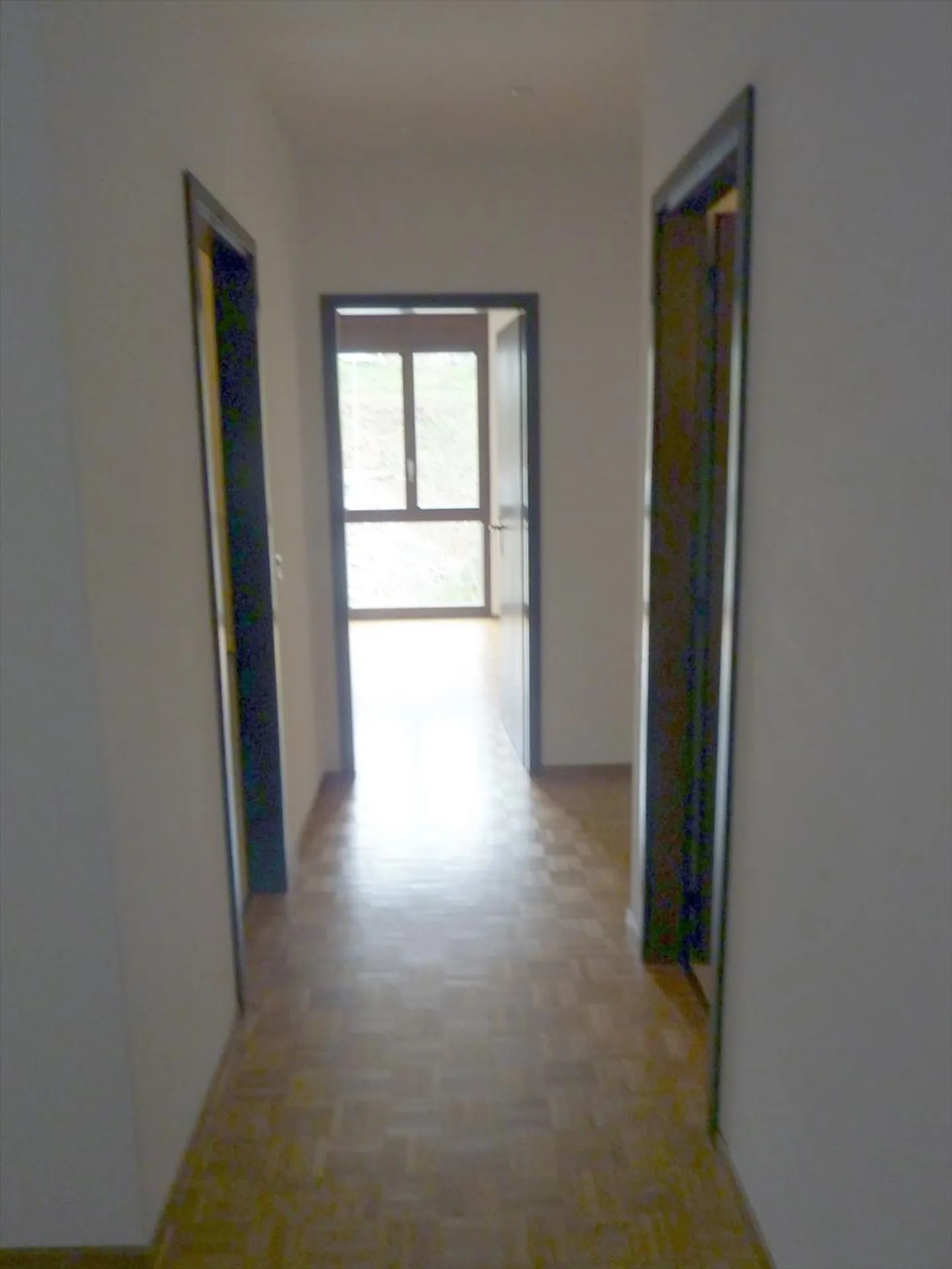 Spazioso appartamento di 2 locali a Savosa - Foto 3 di 11