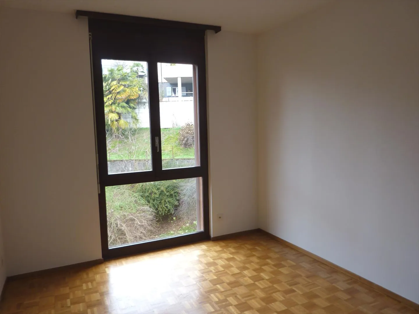 Spazioso appartamento di 2 locali a Savosa - Foto 5 di 11
