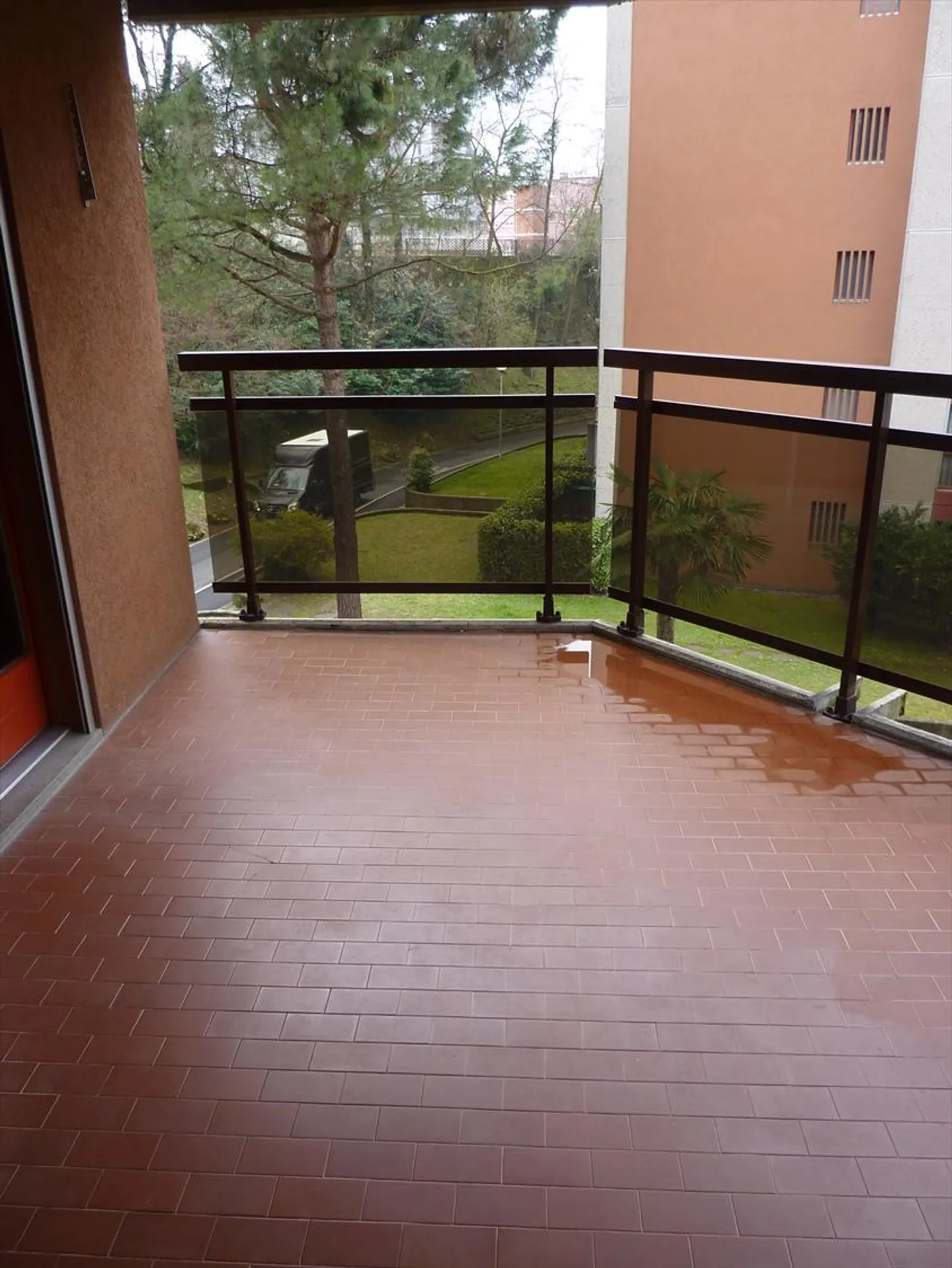 Spazioso appartamento di 2 locali a Savosa - Foto 11 di 11