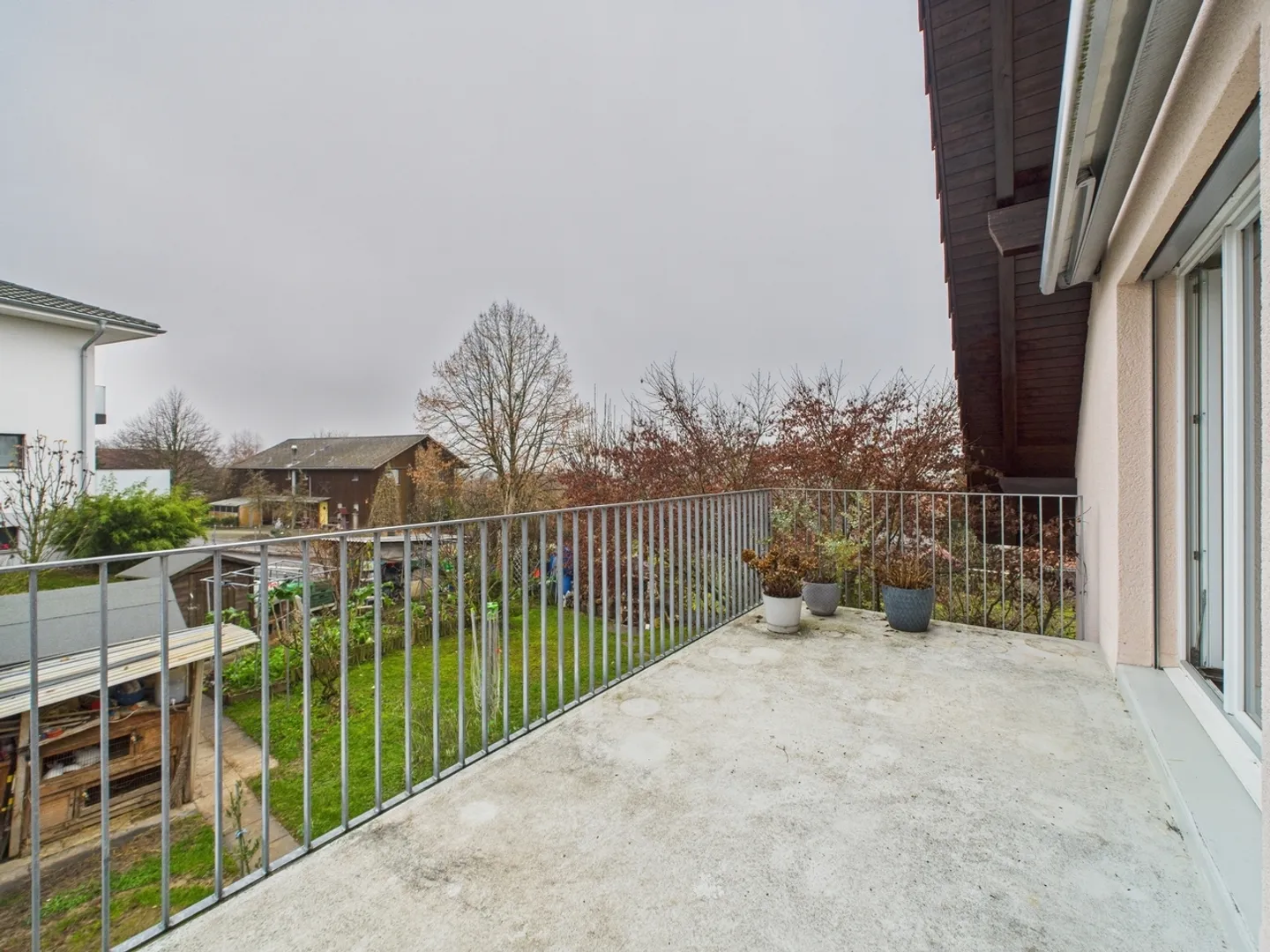 Appartement moderne de 2,5 pièces avec balcon à Fräschels - Photo 10 sur 11