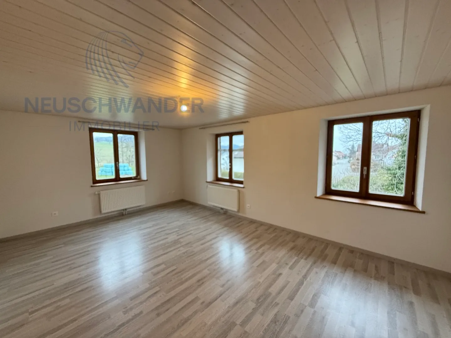 Residential building for sale - Photo 13 of 27