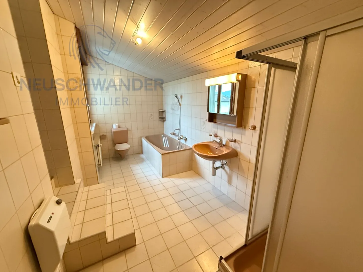 Residential building for sale - Photo 16 of 27