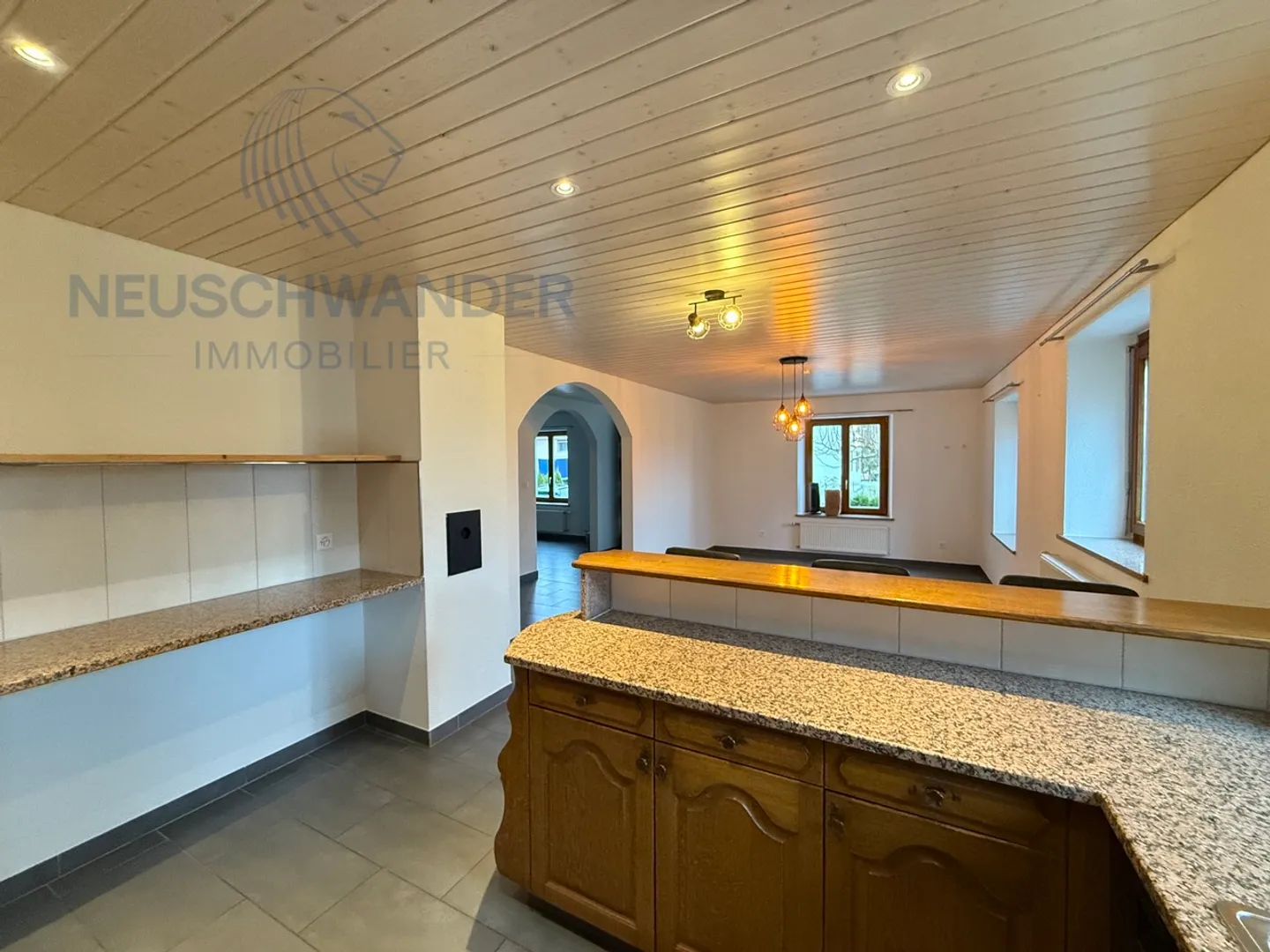 Residential building for sale - Photo 20 of 27