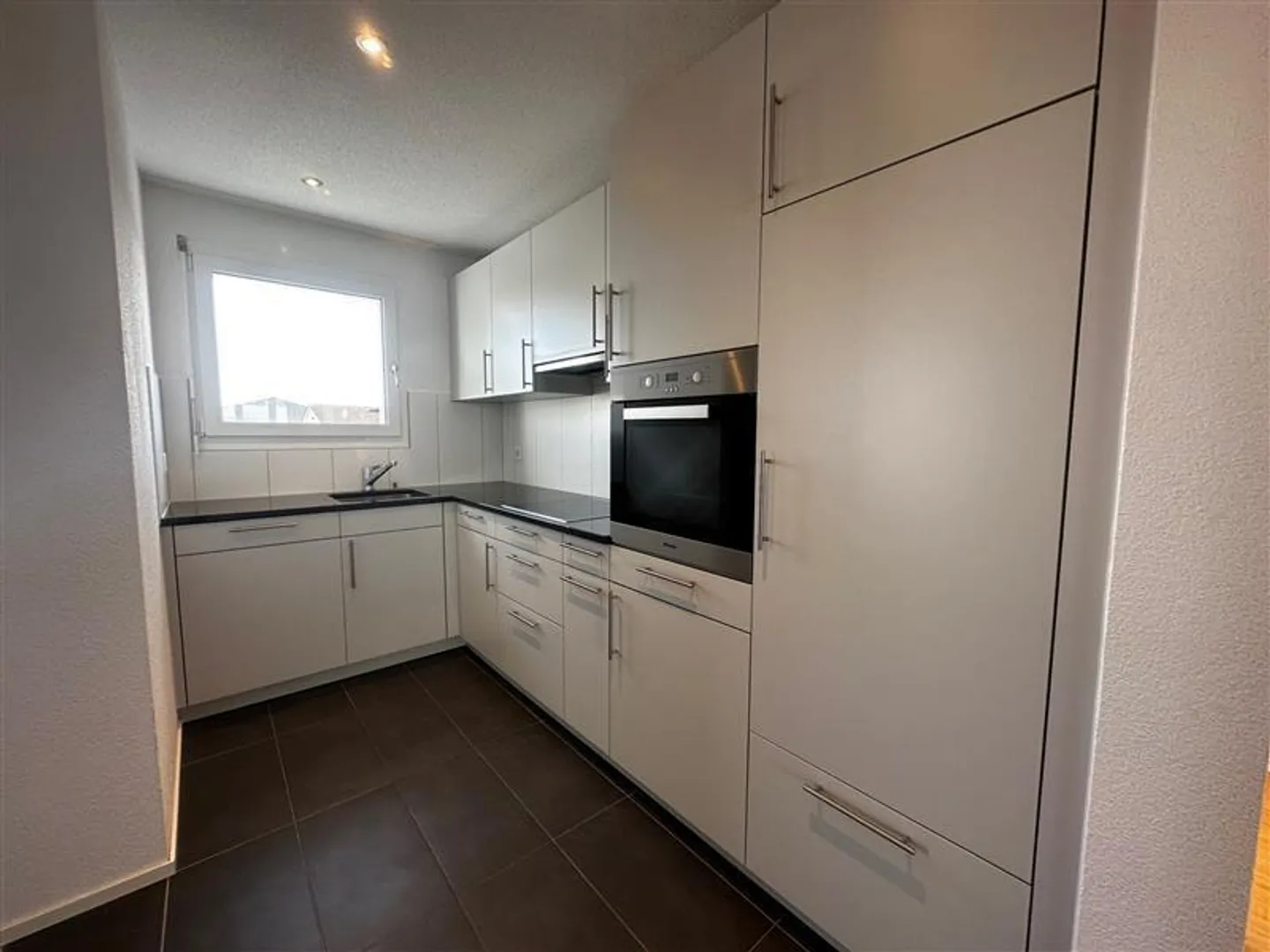 Moderne 3.5-Zimmerwohnung - Foto 5 von 7