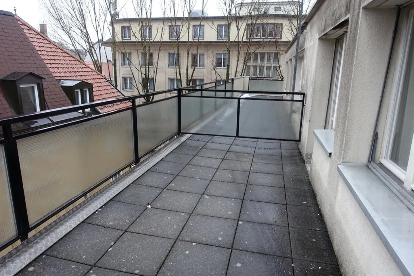 Schönes Apartment mit Terrasse - Foto 4 von 8