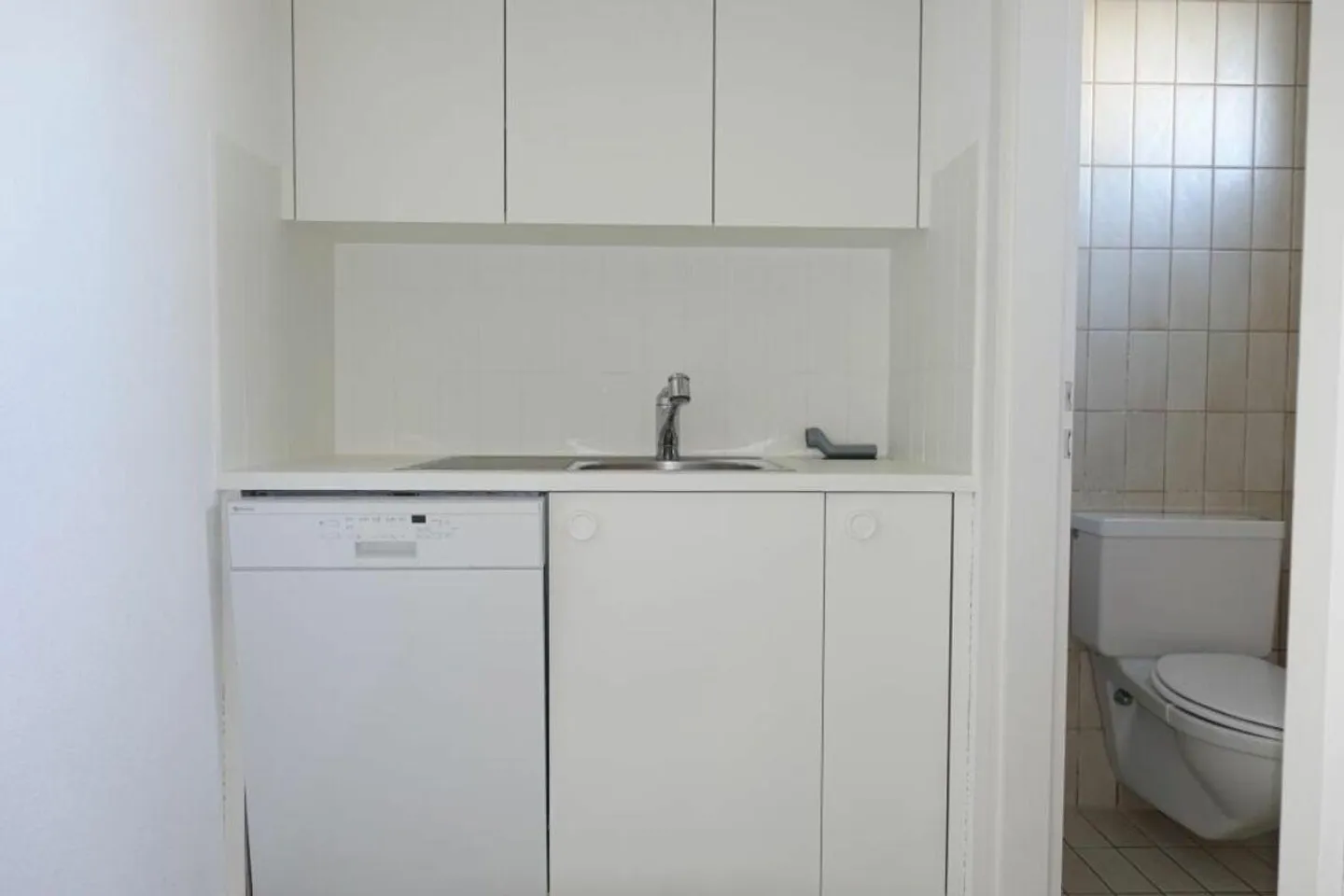 Praxis- oder Büroräumlichkeiten im EG - Foto 15 von 30