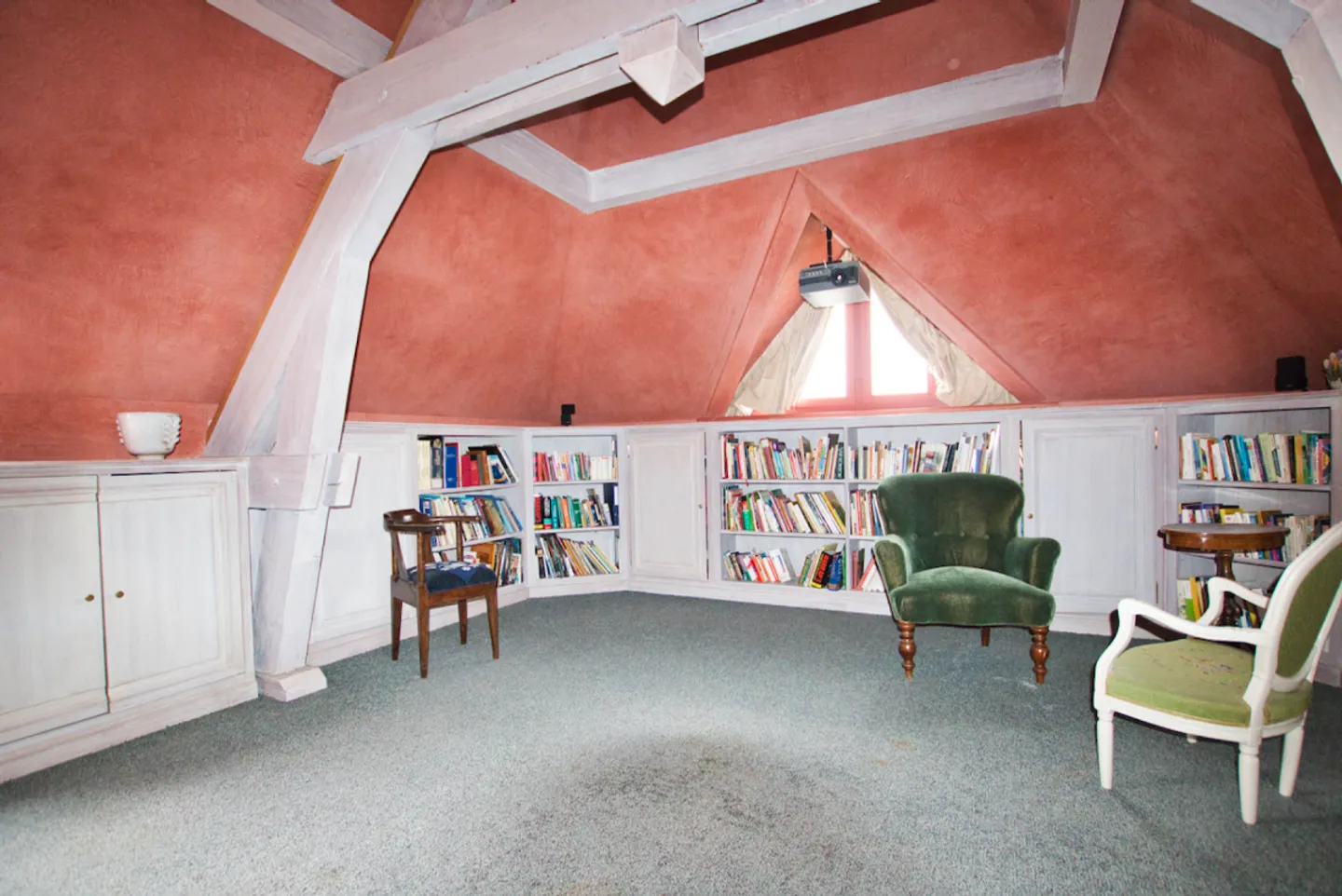 Villa avec un haut standard - Espace bien-être et grand jardin - Photo 9 sur 14