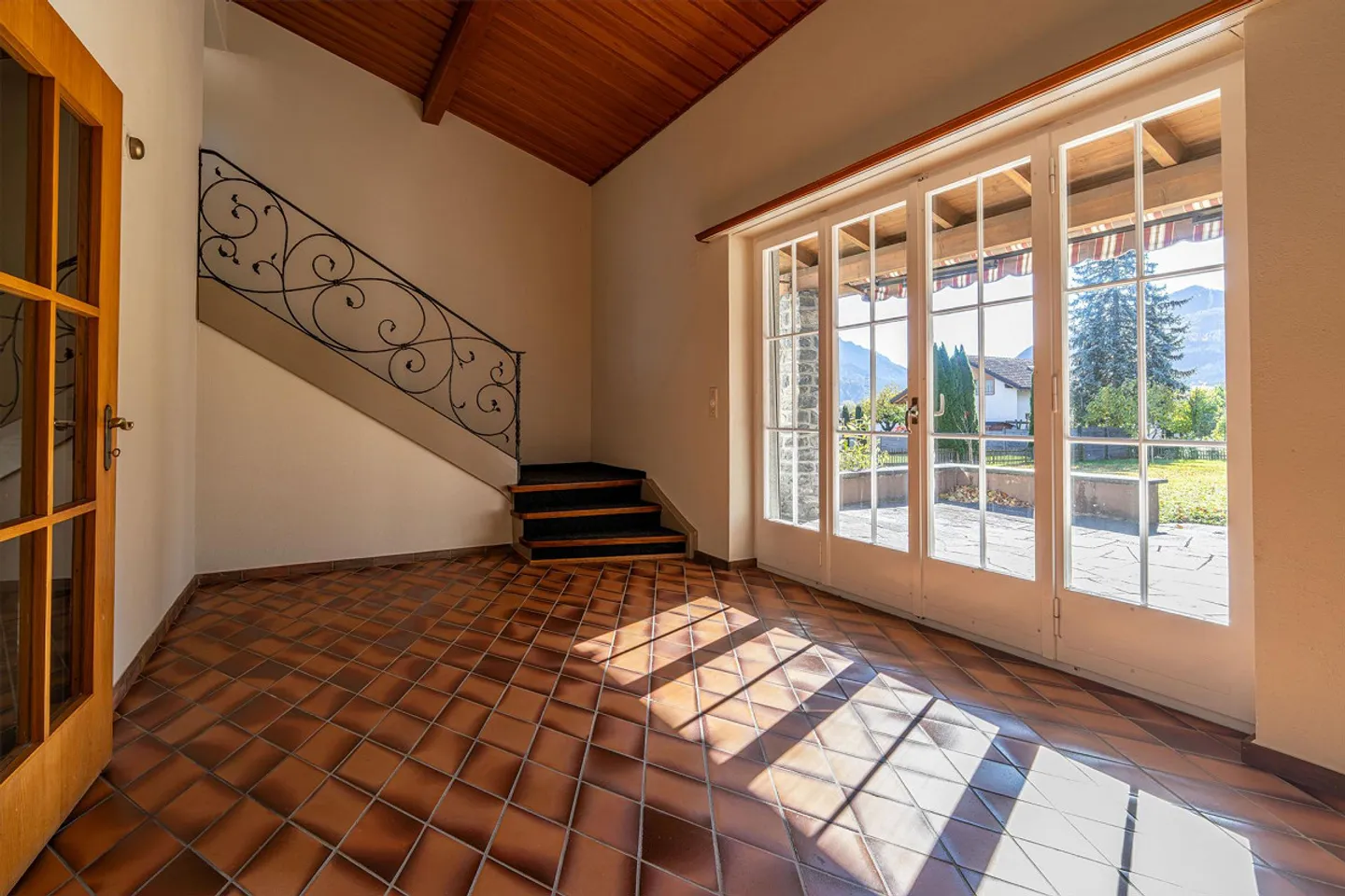 Helles und grosszügiges 4.5-Zimmer Einfamilienhaus in Wartau - Foto 5 von 14