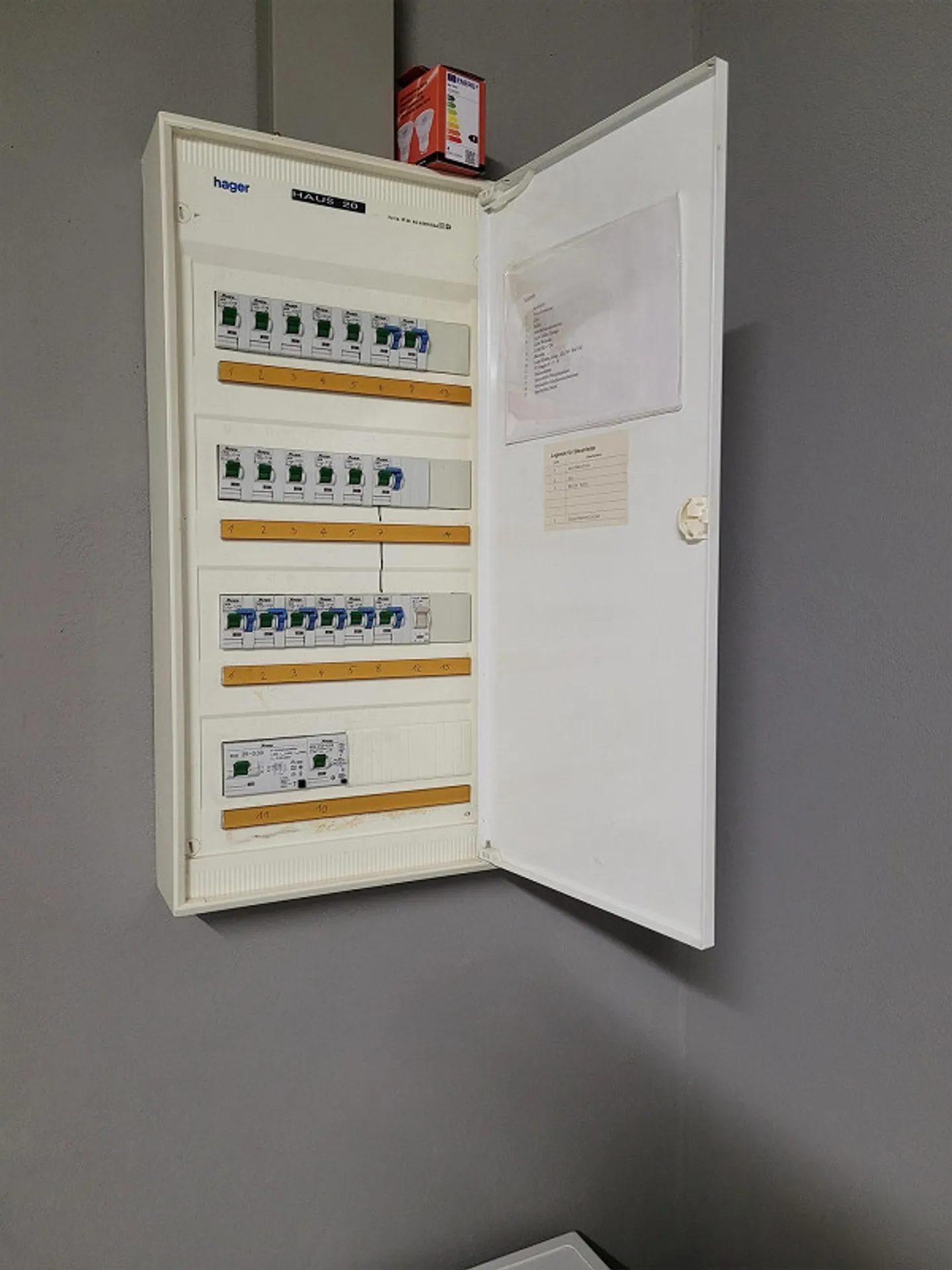 In the heart of Sankt Pelagiberg 5.5 rooms - Photo 2 of 23