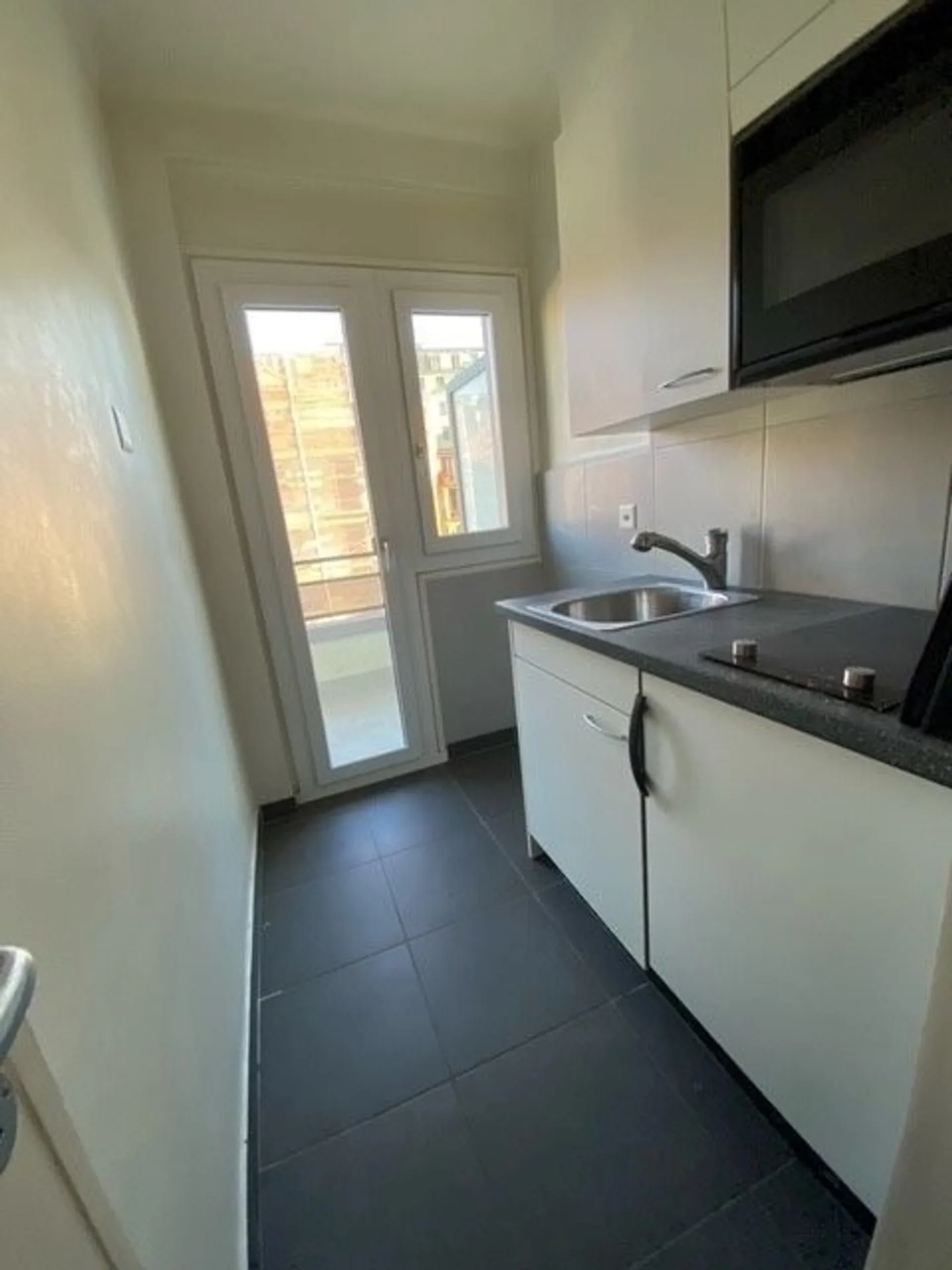 Bellissimo studio nel centro città - Foto 3 di 3