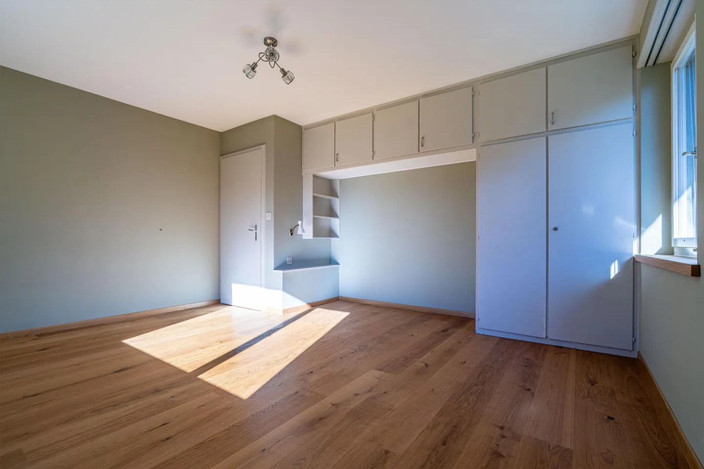 Helles und grosszügiges 4.5-Zimmer Einfamilienhaus in Wartau - Foto 9 von 14