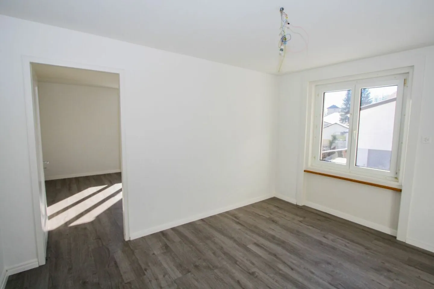 Lumineux appartement de 3.5 pièces aux Ponts-de-Martel - Photo 2 of 7