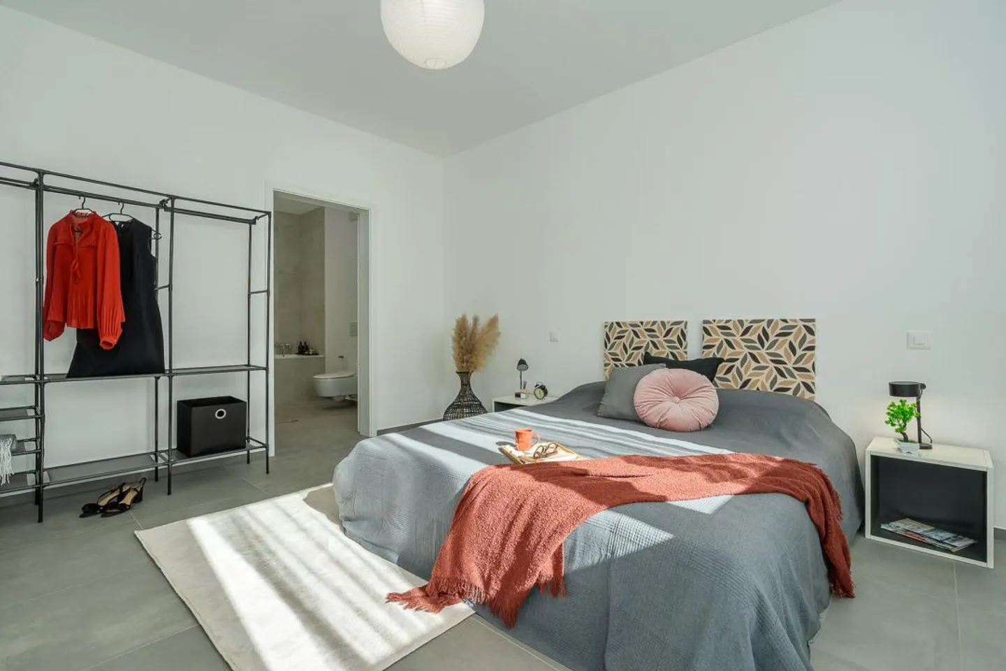 PREGASSONA · ELEGANT 3½-ROOM PENTHOUSE WITH COVERED TERRACE AND GARDEN - Photo 7 of 10