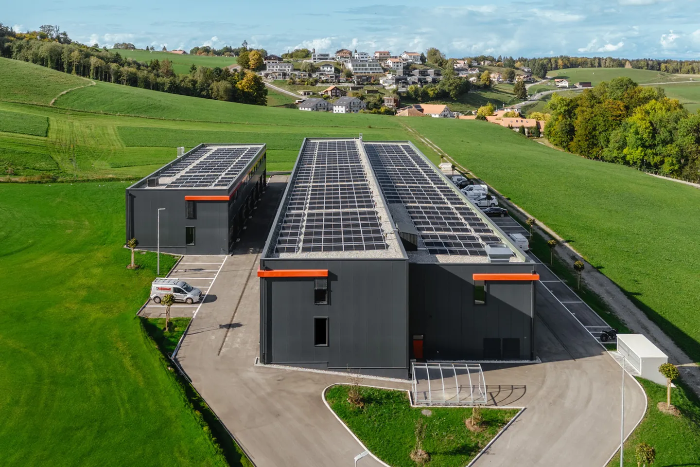 Le Bry "DER PARK VON OGOZ" Box von 132 m2 - Foto 1 von 3