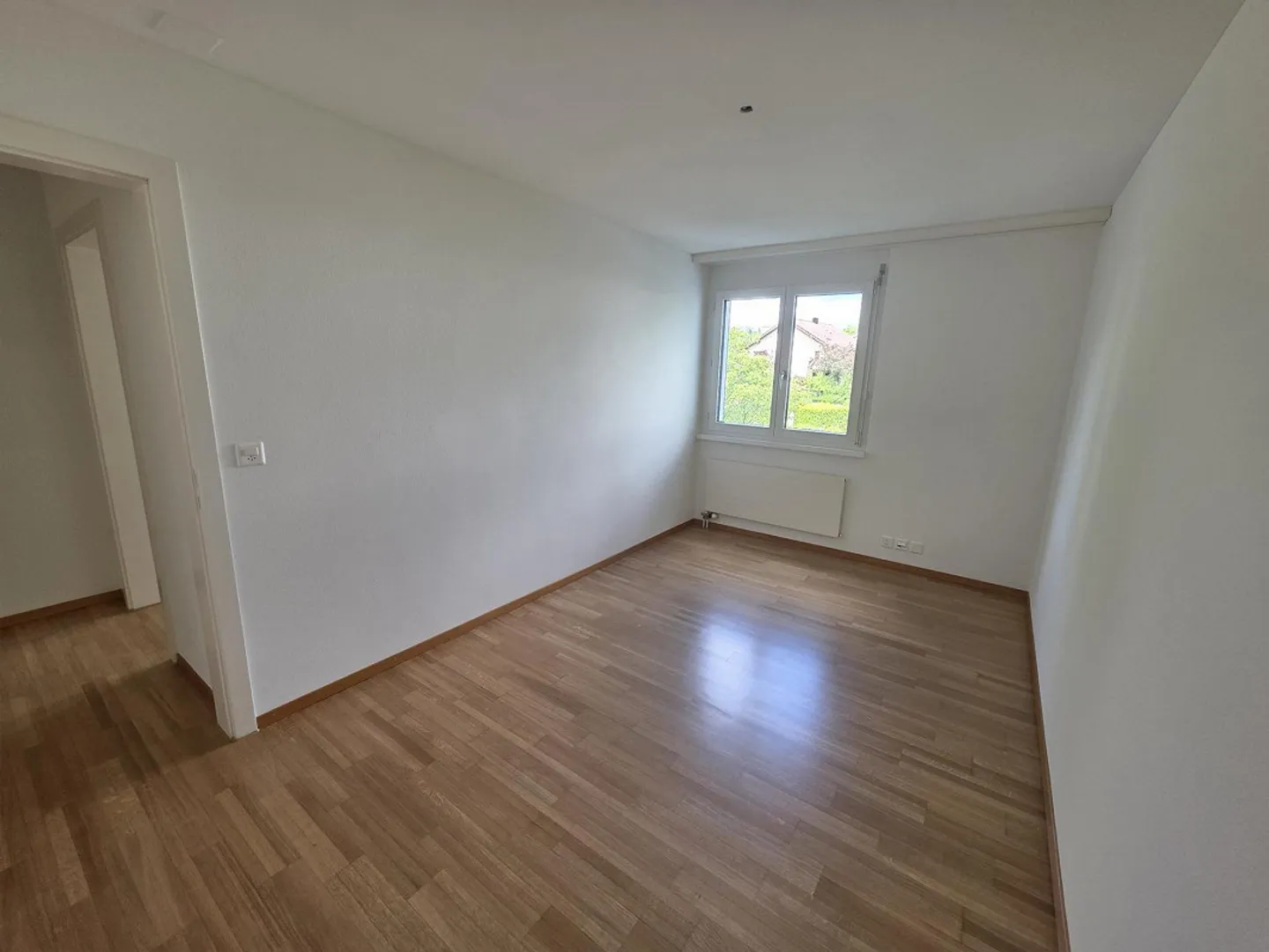 Spacious, newly renovated 3.5 room apartment for rent - Photo 5 of 8