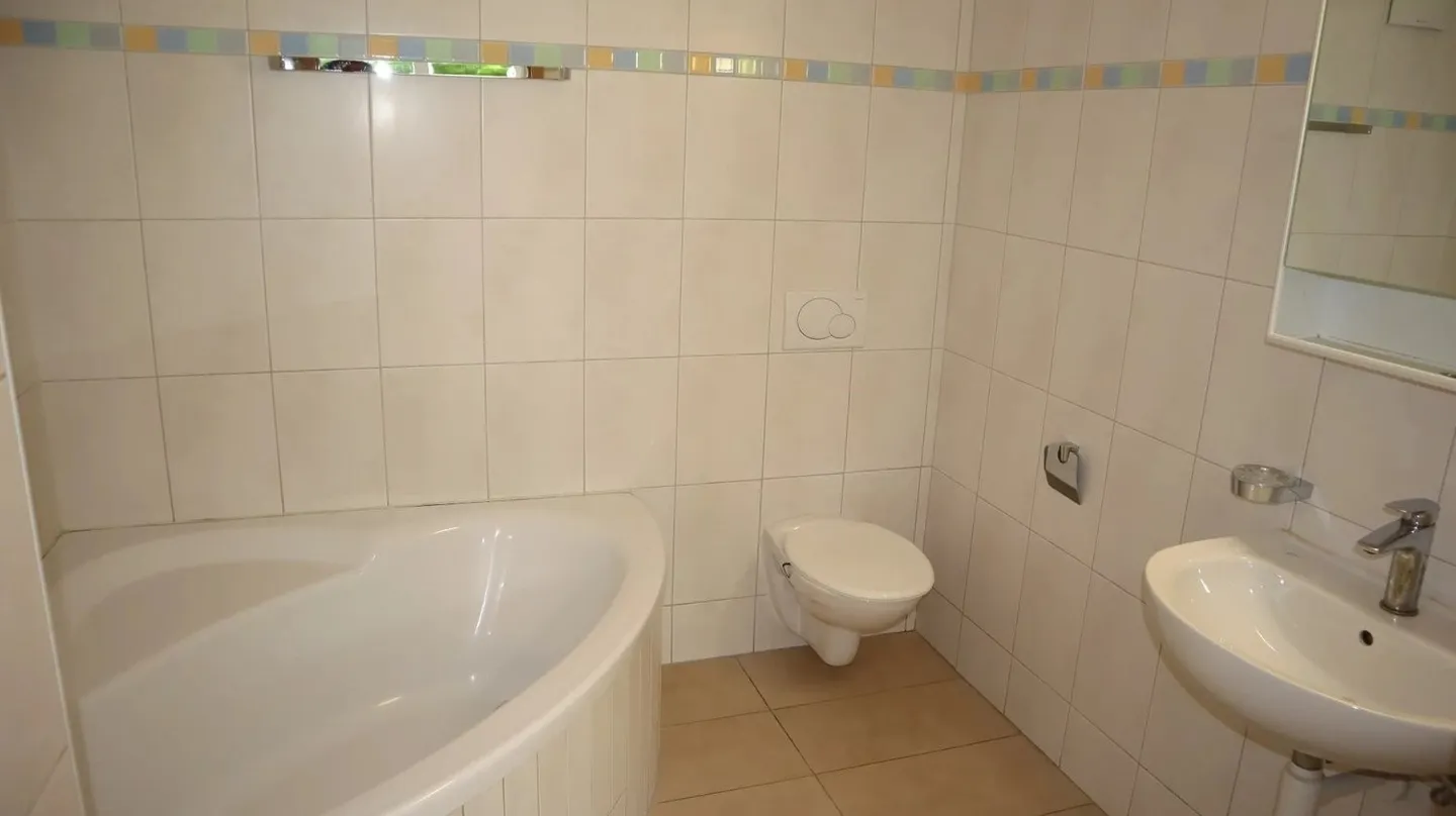 4.5-room apartment on the 1st floor - Photo 5 of 5