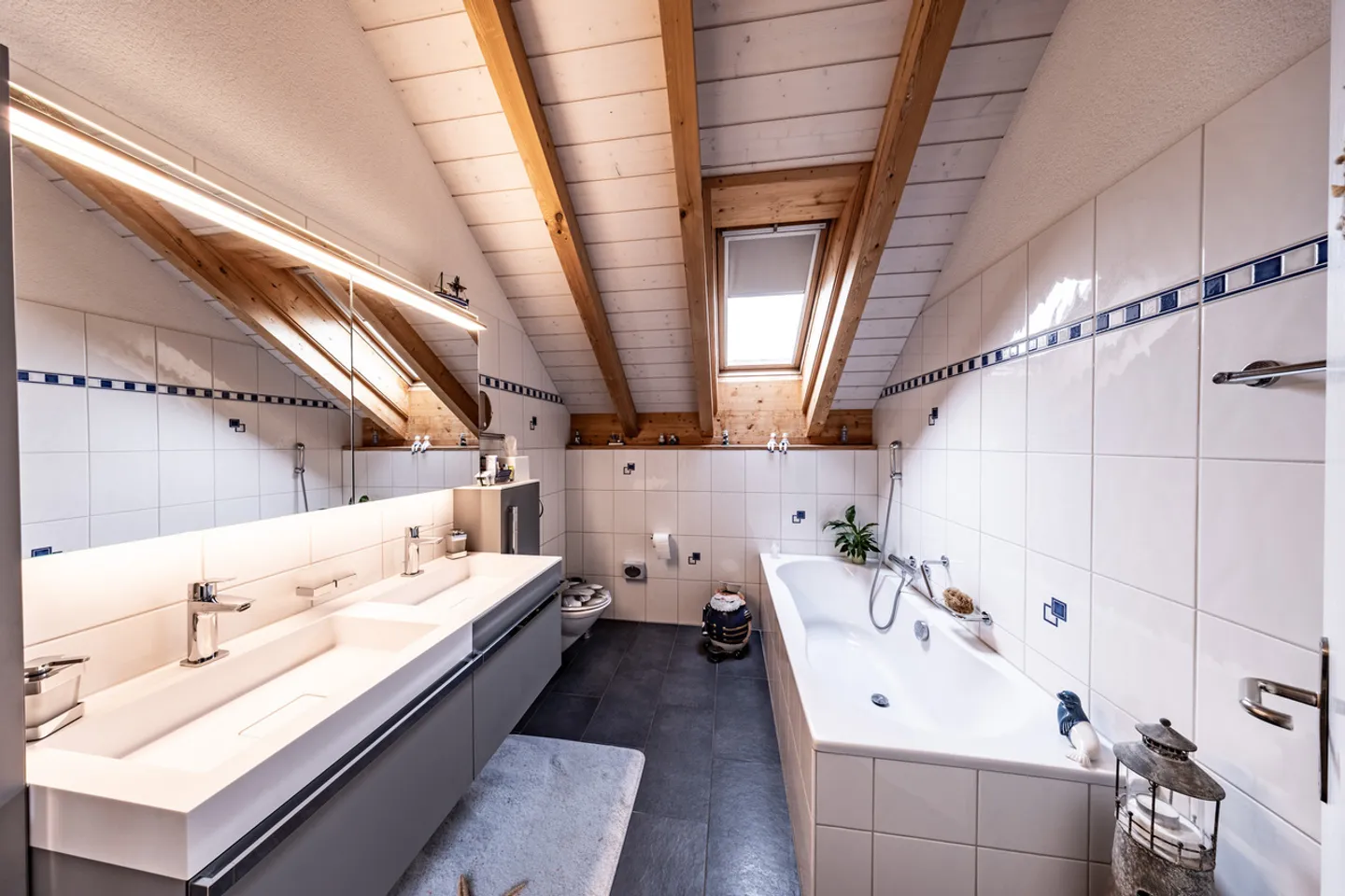 Maison jumelée spacieuse - Photo 10 sur 13