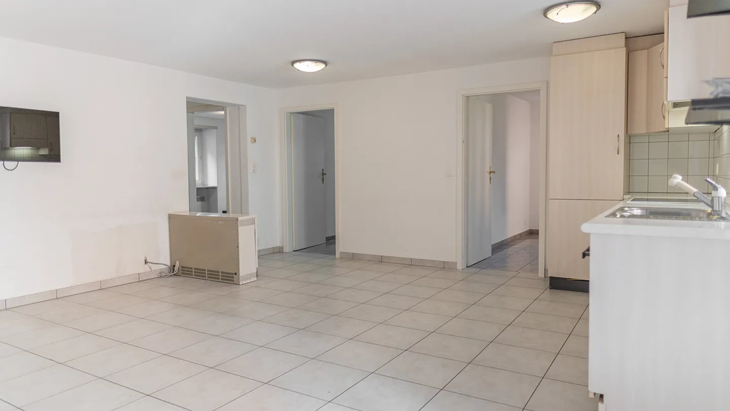 MFH con tre appartamenti e un locale commerciale nel centro di Brig - Foto 12 di 13