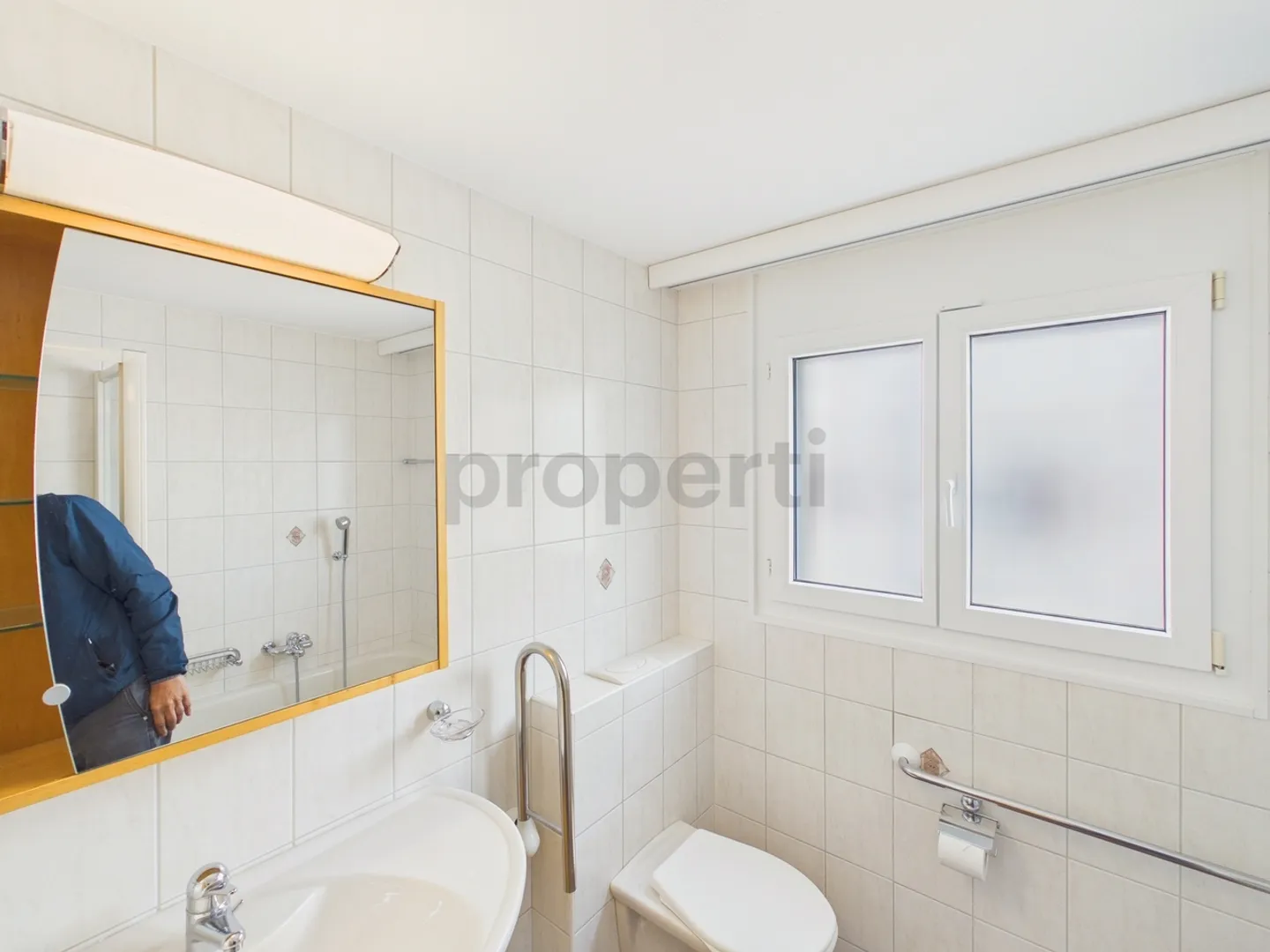 Grosszuegige Wohnung mit Balkon - Foto 10 von 13