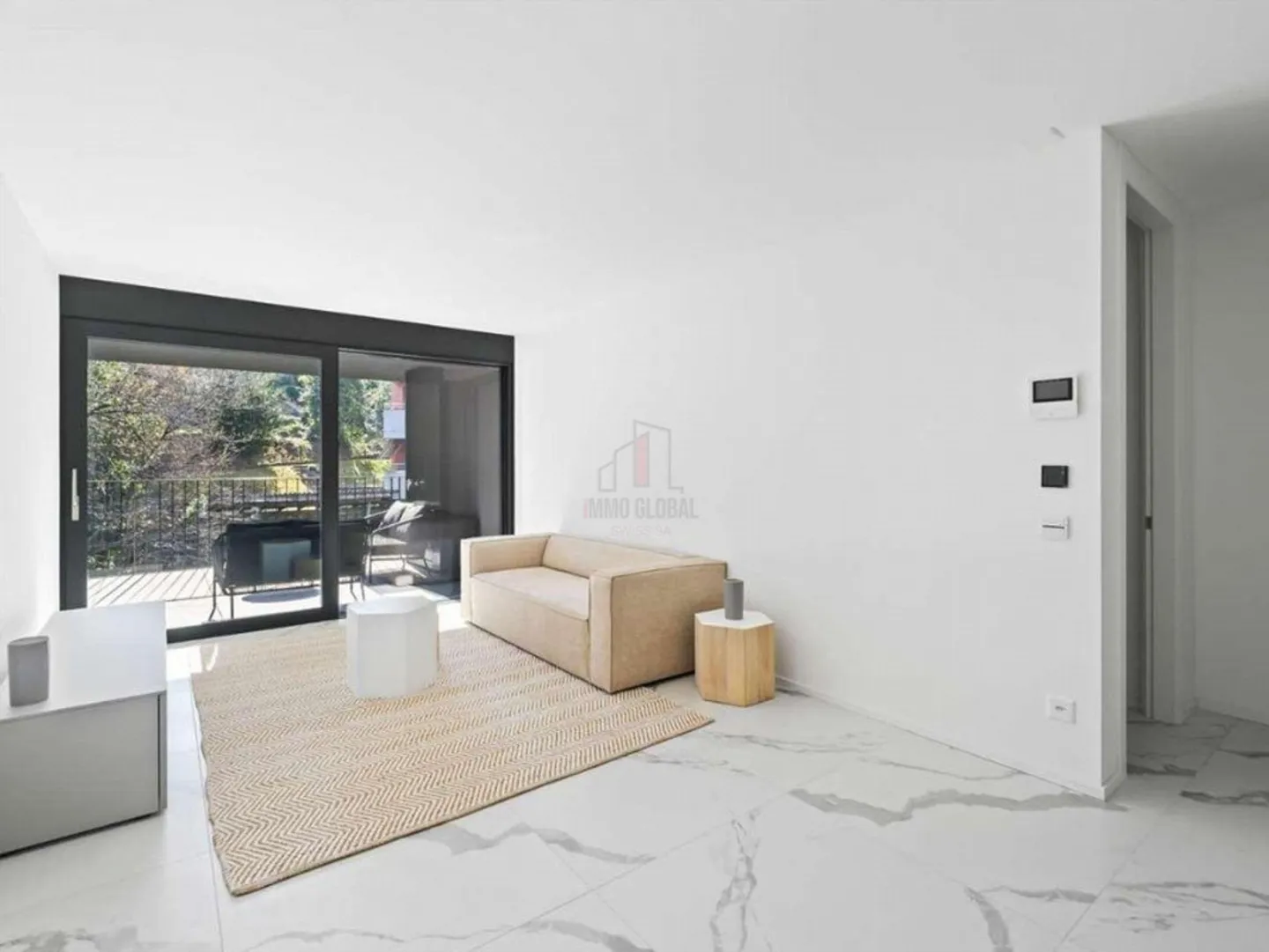 PRESTIGIOSO BILOCALE ARREDATO CON MERAVIGLIOSO TERRAZZO - Photo 3 of 10